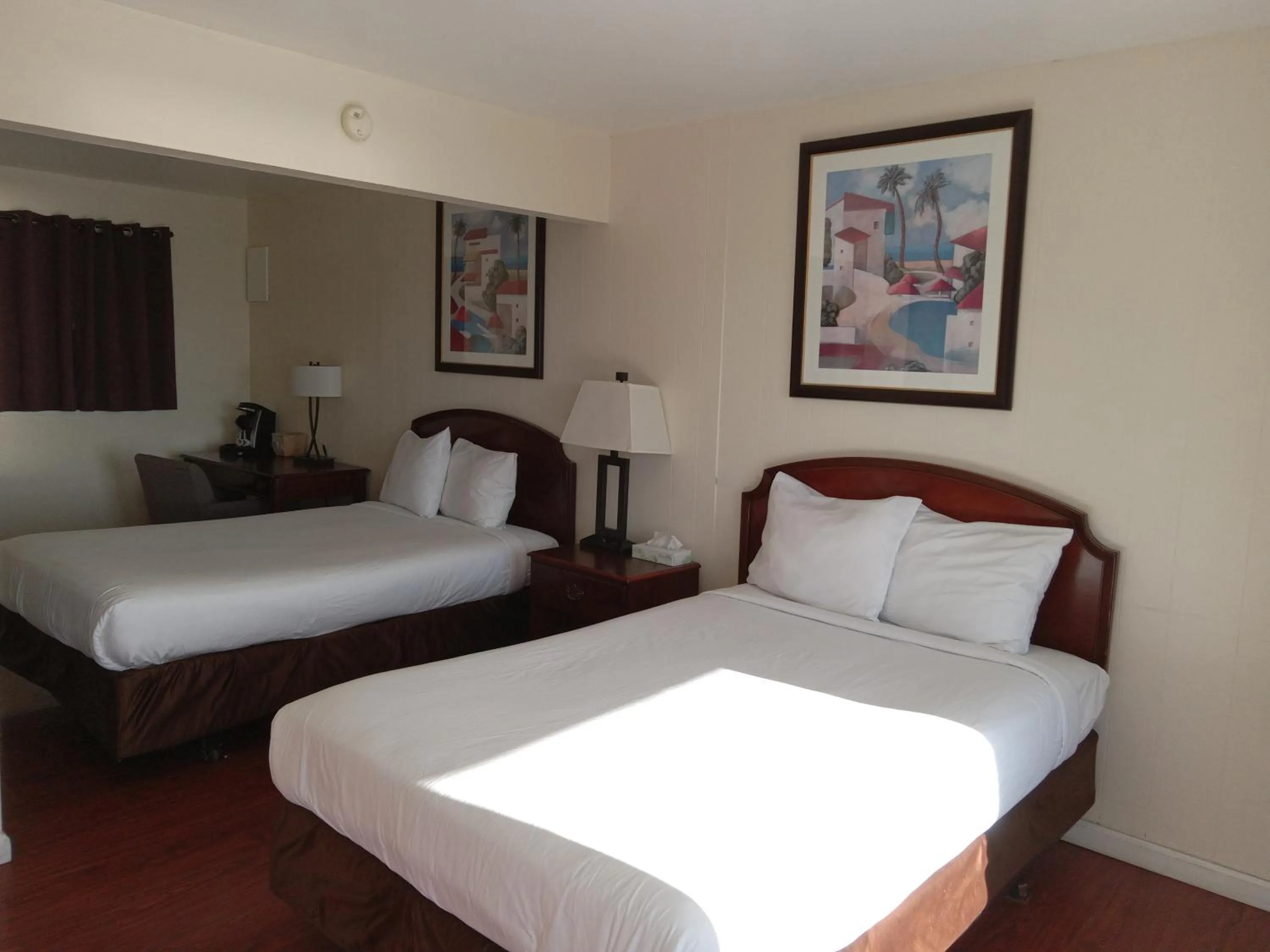 Double Room in Blue Coast Inn & Suites