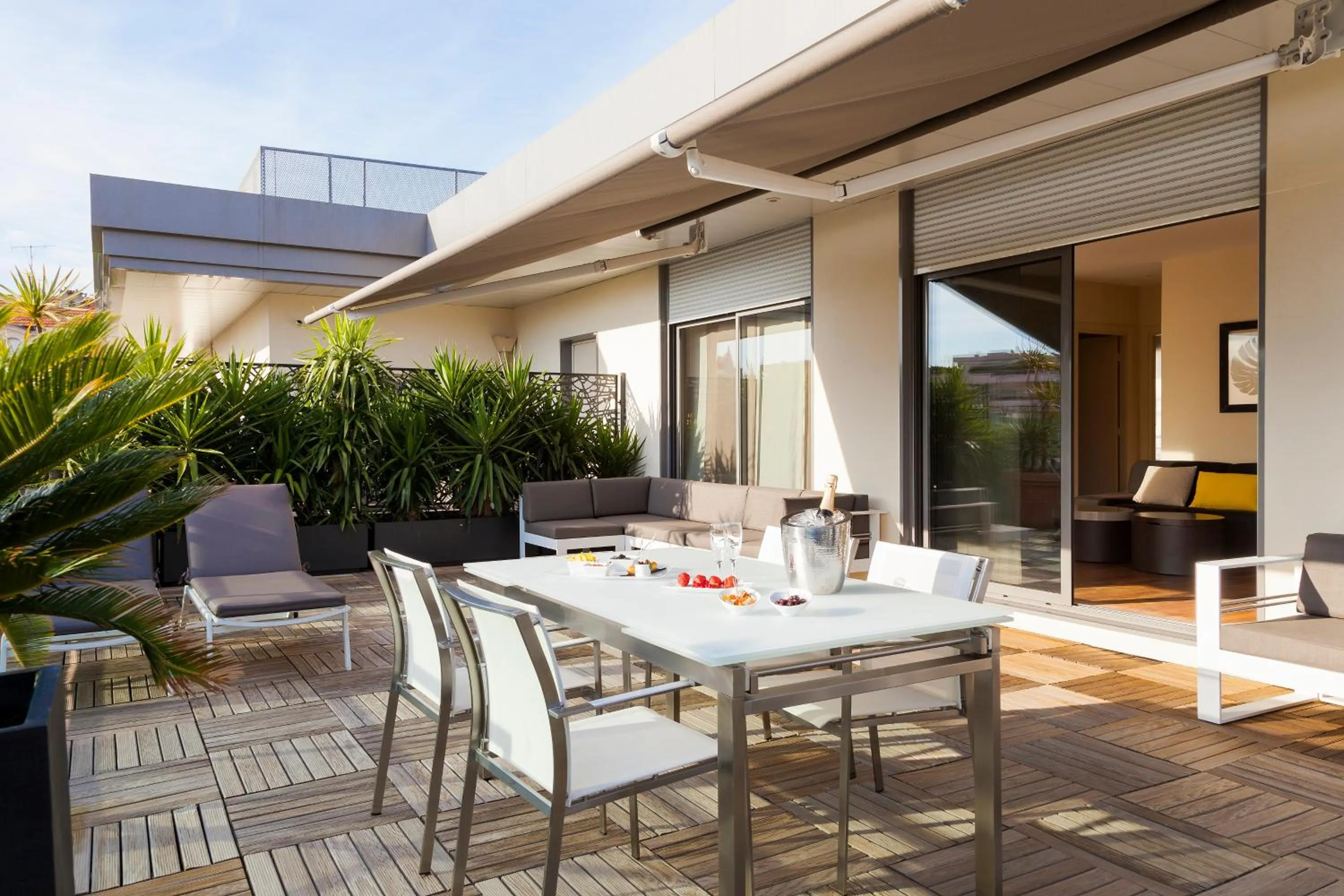 Presidential Suite with Terrace in Nehô Suites Cannes Croisette