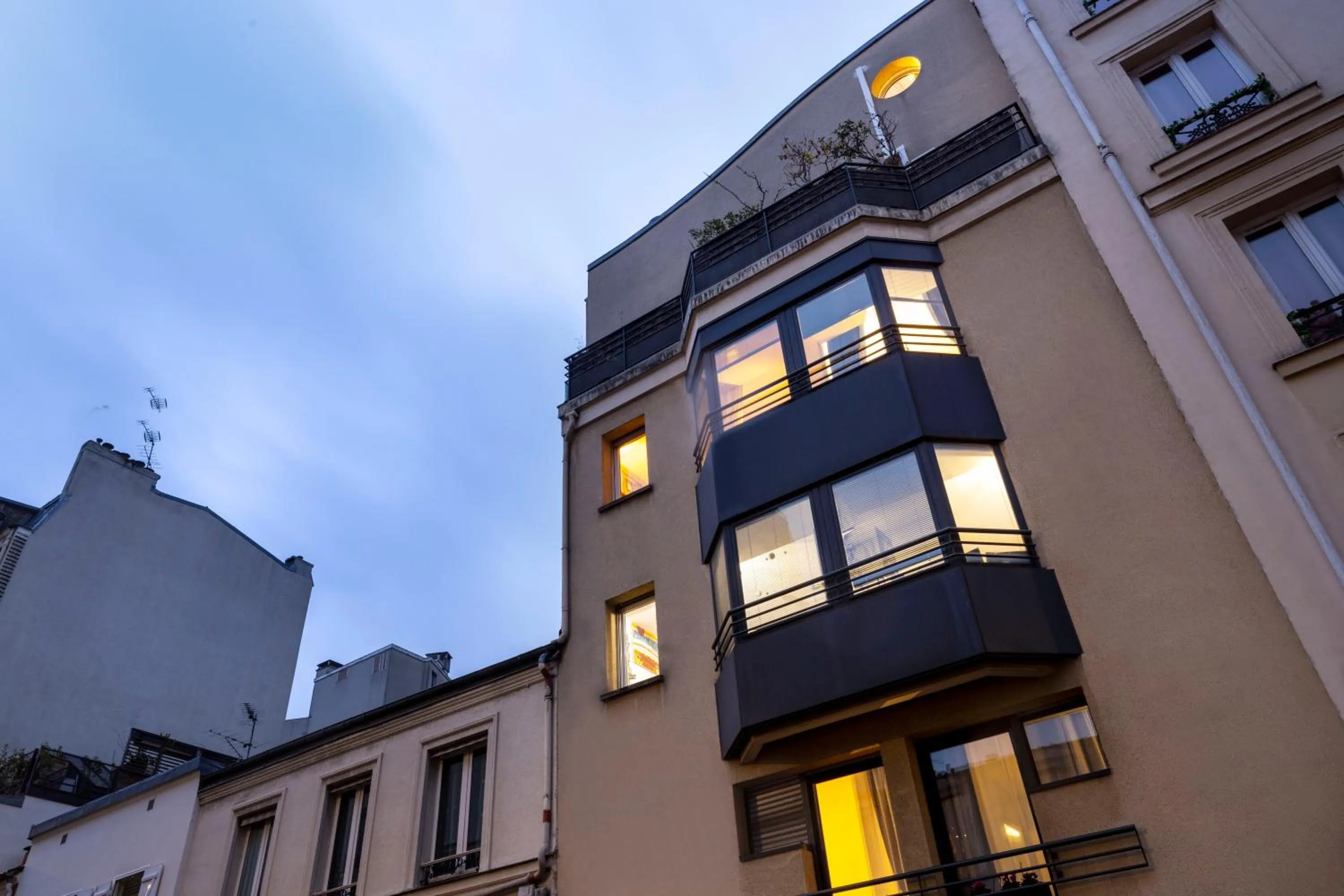 Seven-Bedroom House in Maison Lavaud