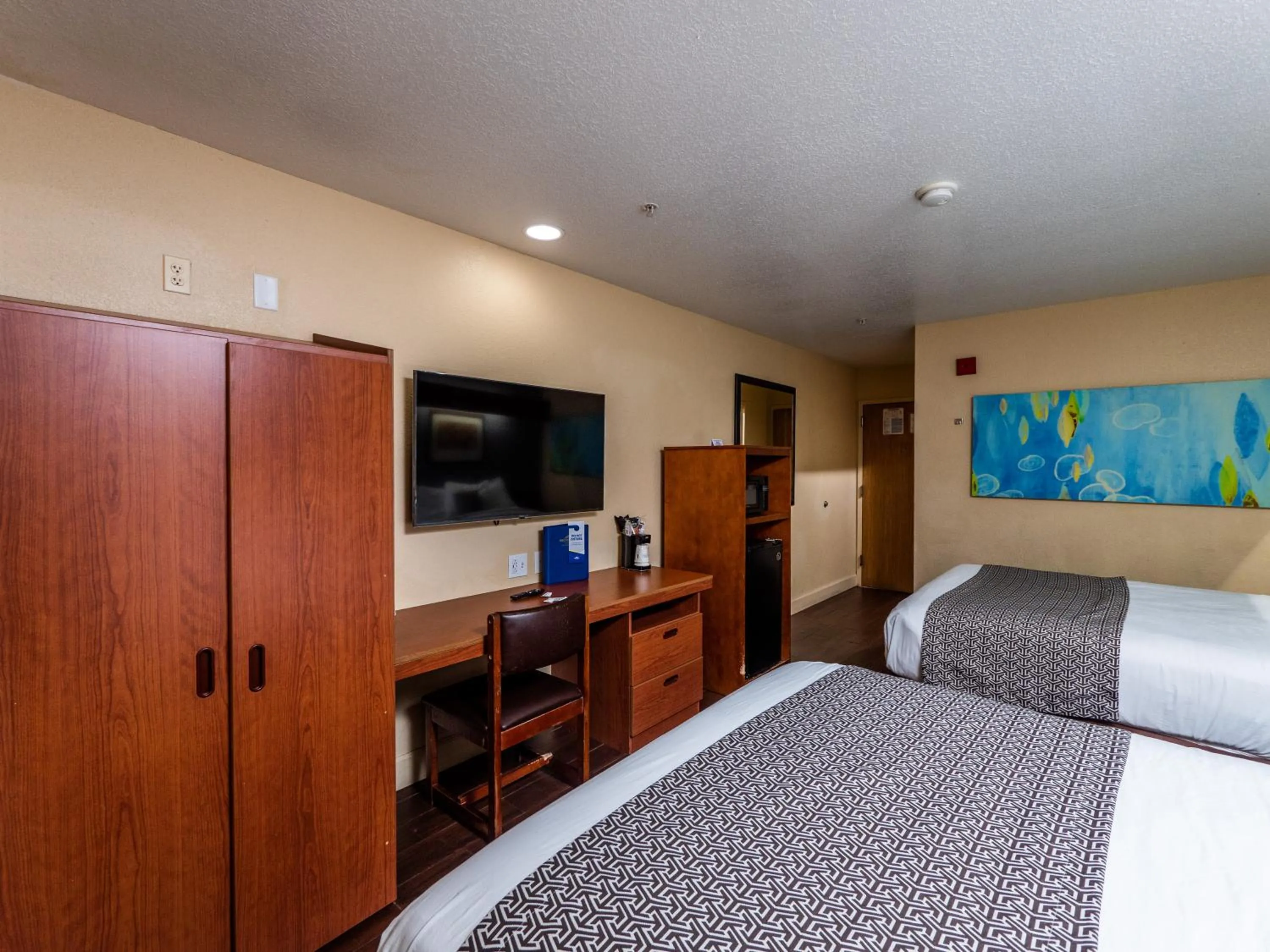 Studio Suite with Two Queen Beds - Non-Smoking in Microtel Inn and Suites Ocala