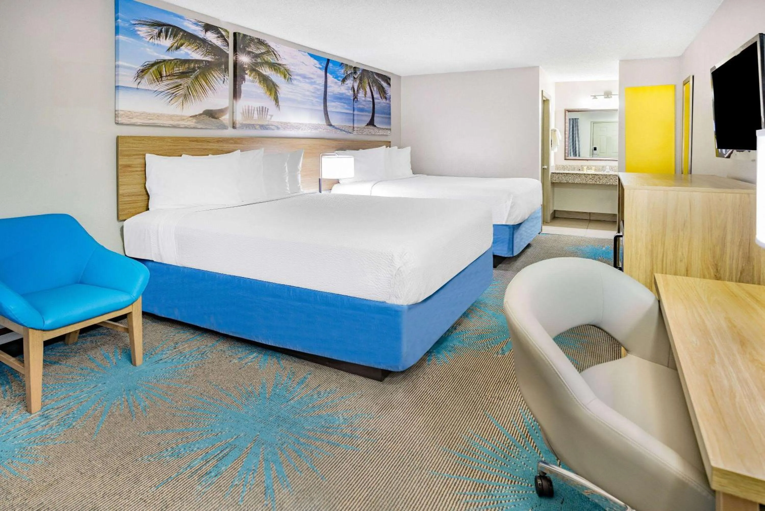 Queen Room with Two Queen Beds - Accessible/Non-Smoking  in Days Inn by Wyndham Barnwell