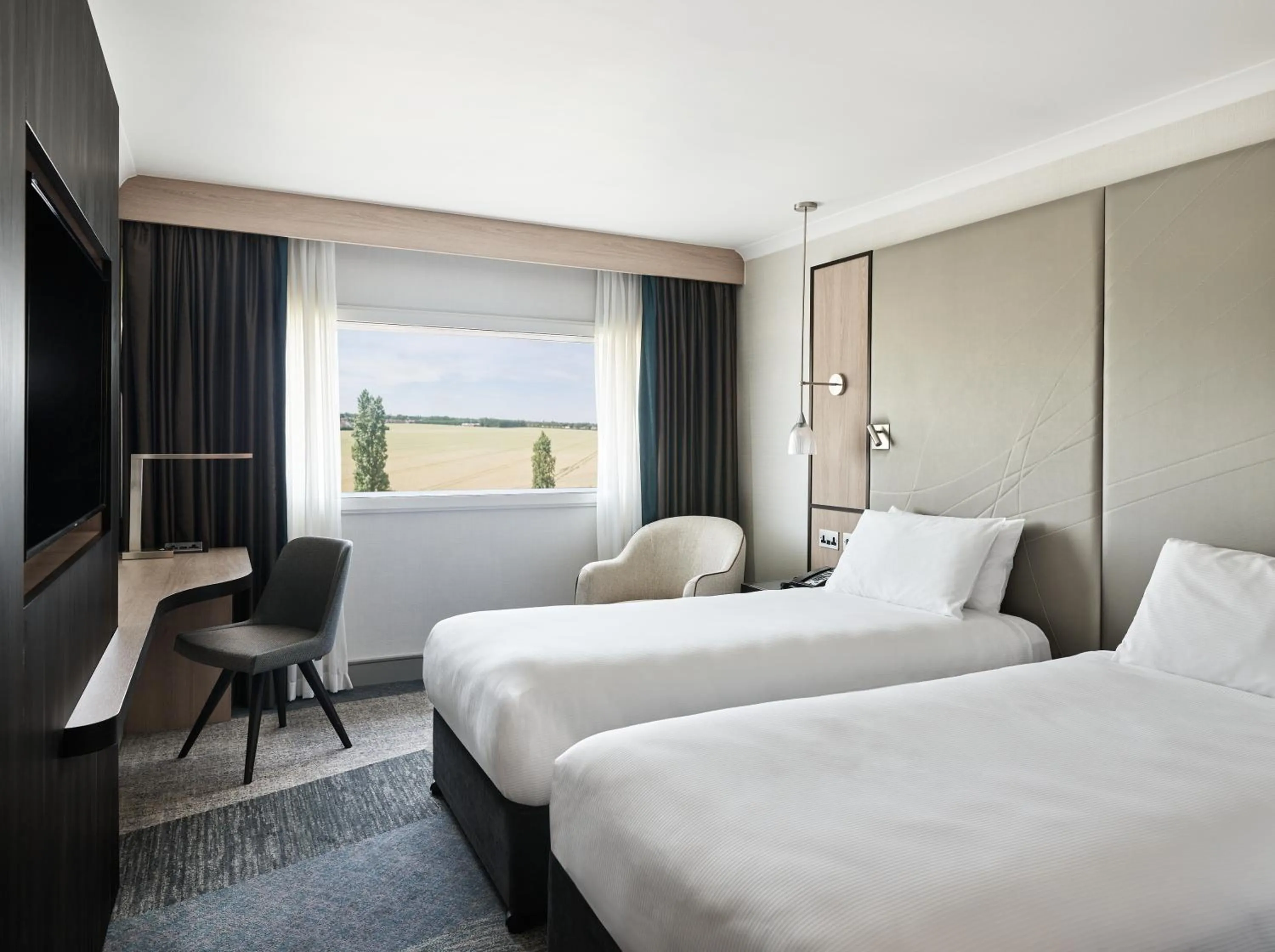 Twin Room with Airport View in Hyatt Place London Heathrow Airport