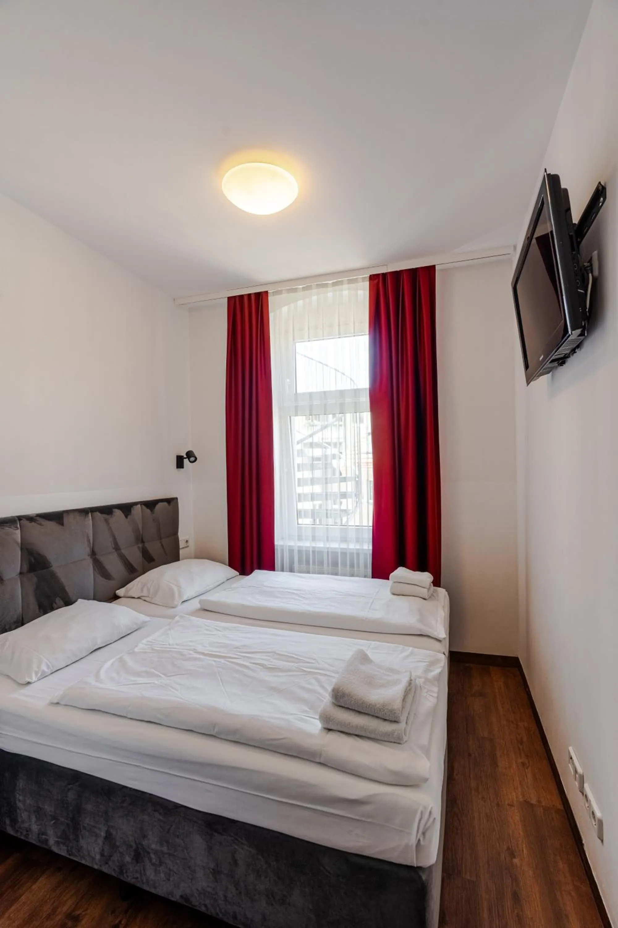 Economy Twin or Double Room - single occupancy in Hotel Prens Berlin