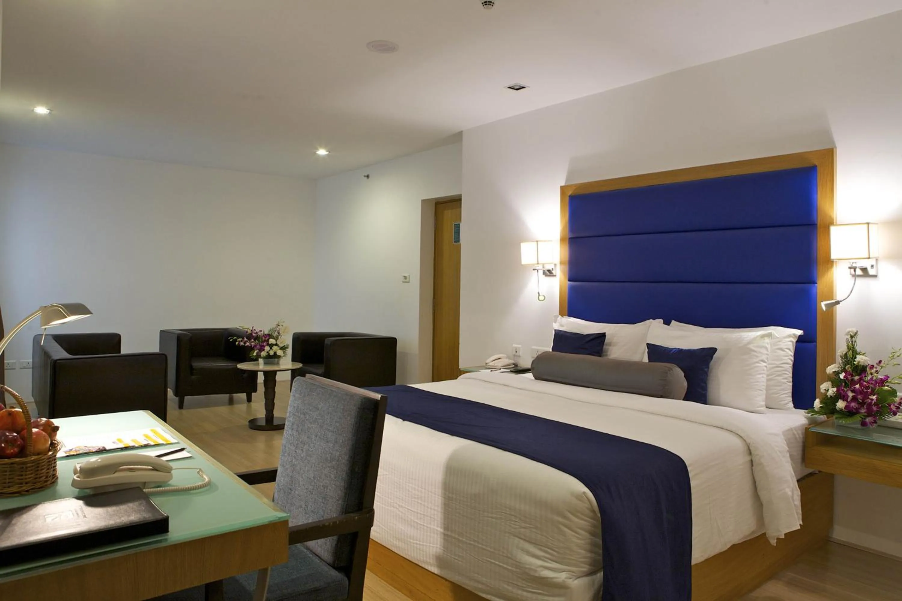 Deluxe Double Room in Peerless Hotel Hyderabad