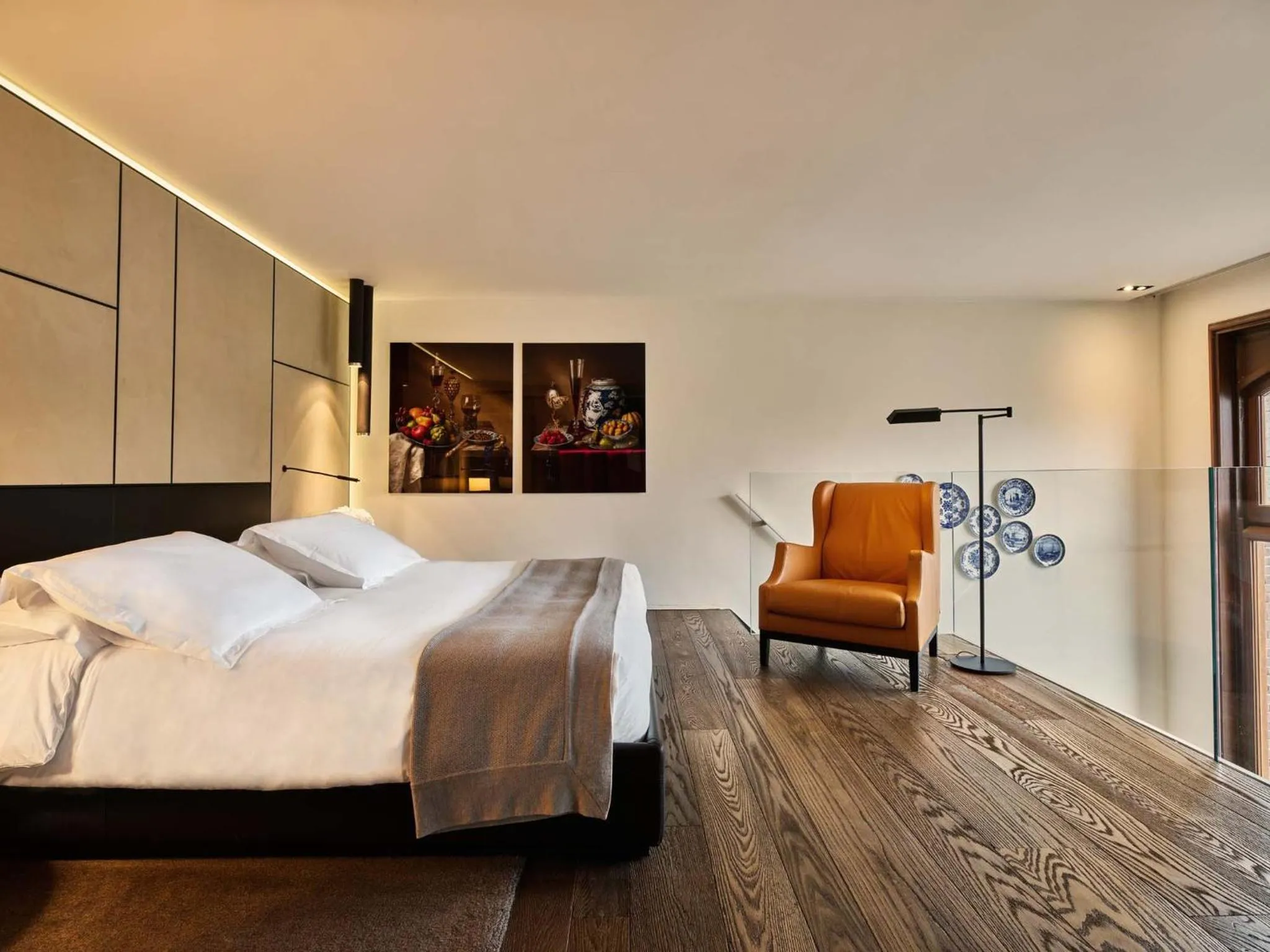 Deluxe Suite in Conservatorium Hotel - Operated by Mandarin Oriental