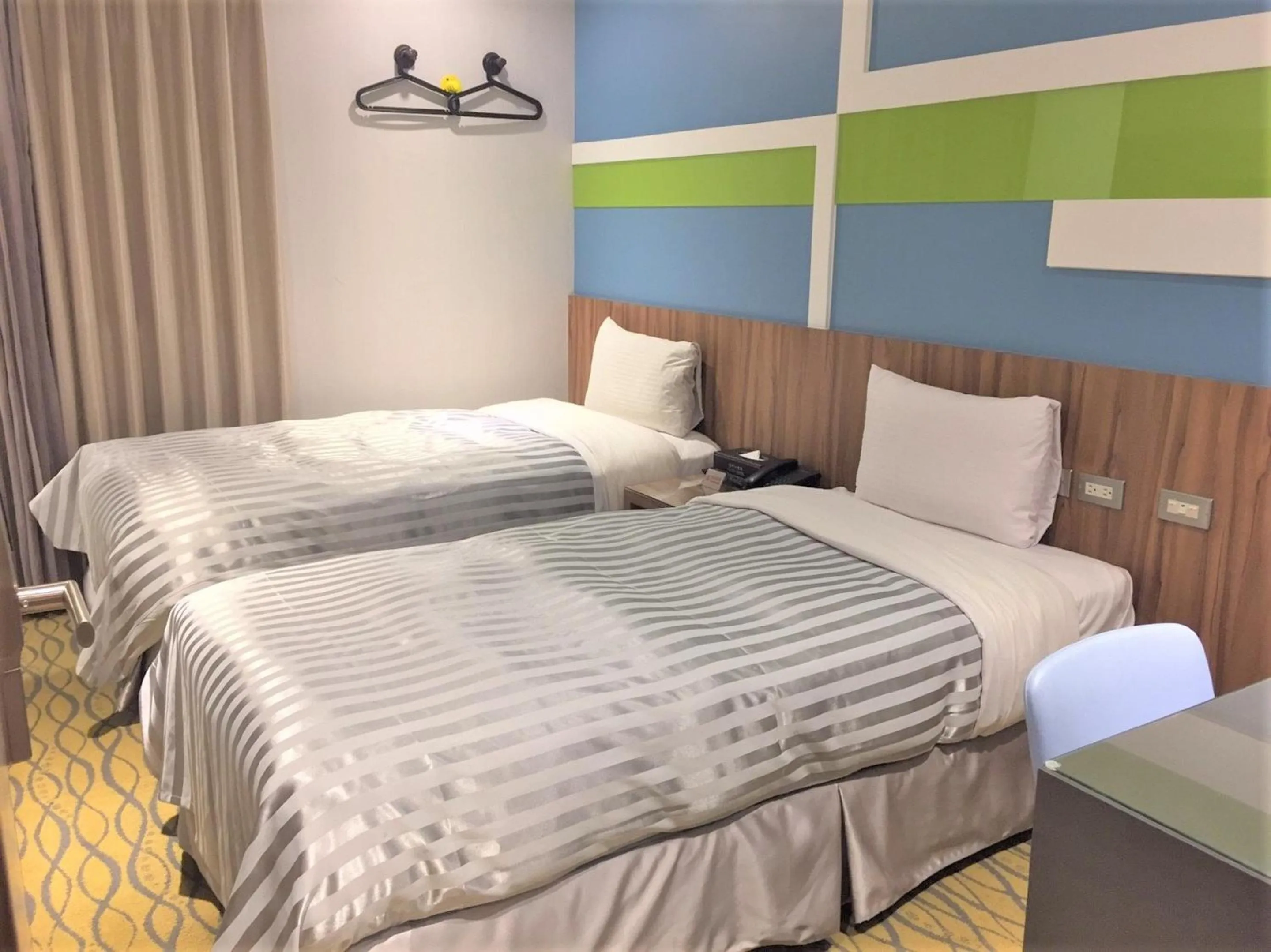Deluxe Twin Room in Ximen Hotel B