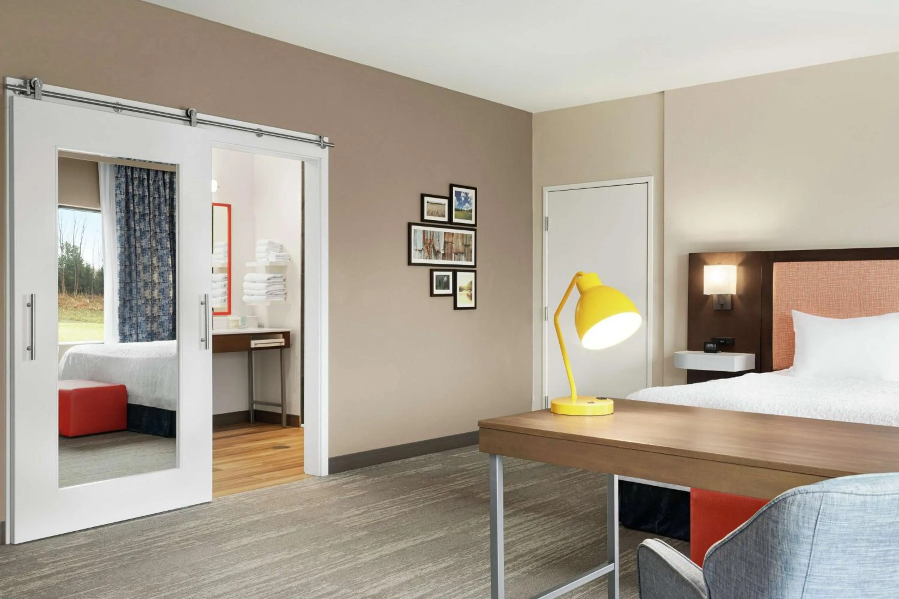 King Room with Sofa Bed - Non-Smoking in Hampton Inn & Suites Overland Park South