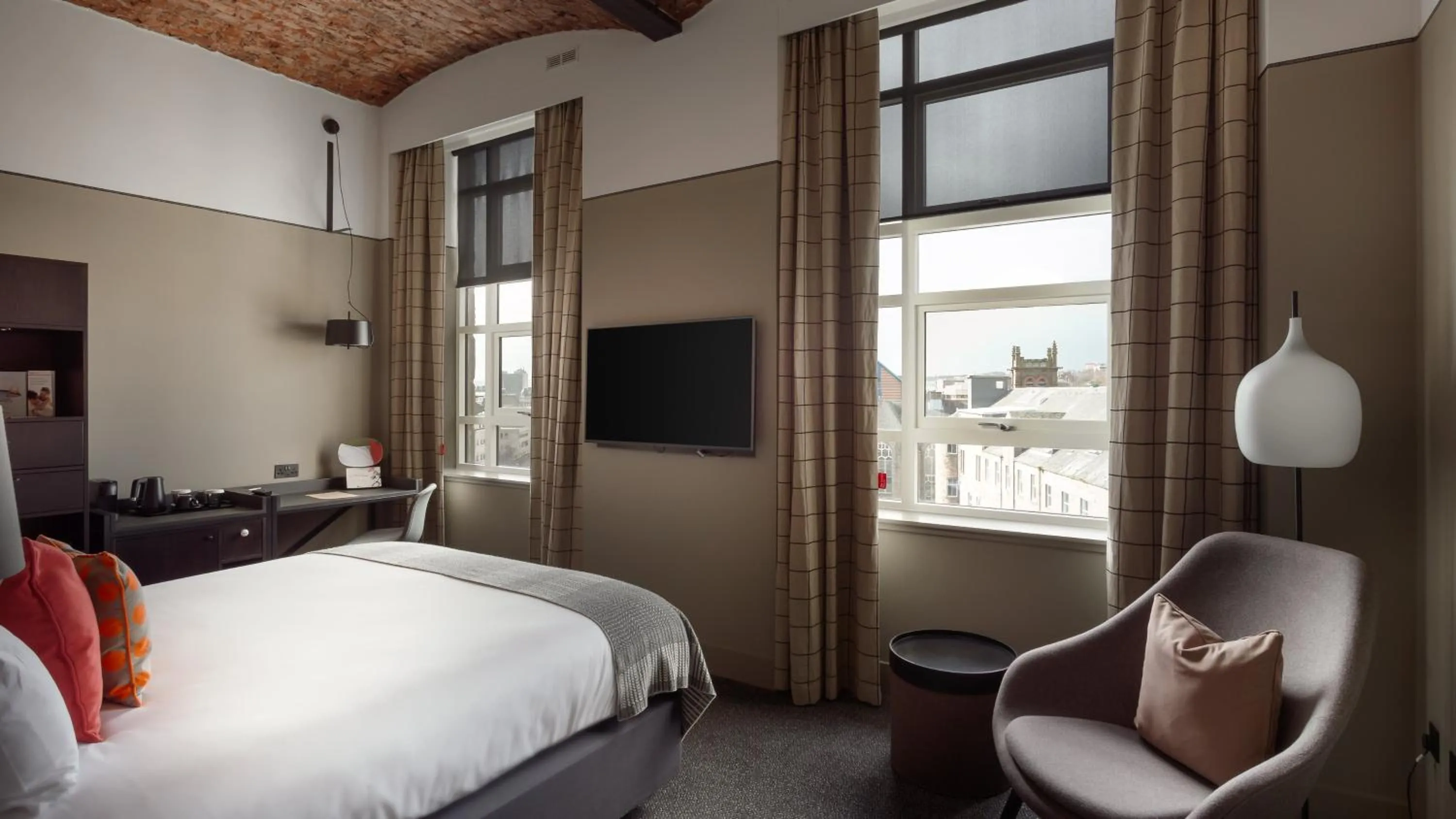 Premium King Room in Hotel Indigo - Dundee by IHG