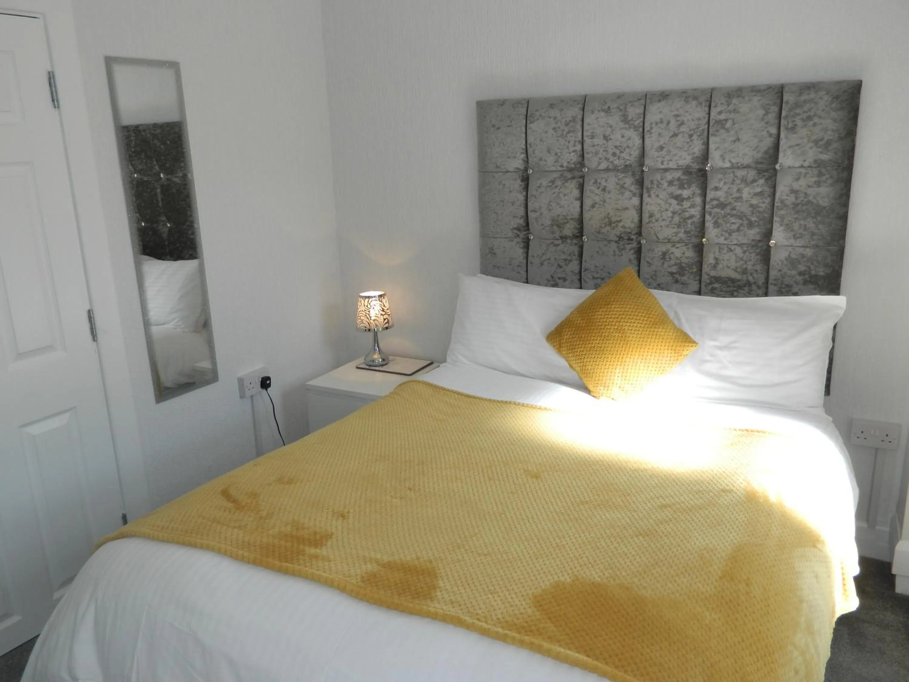 Standard Double Room in Ocean Bay