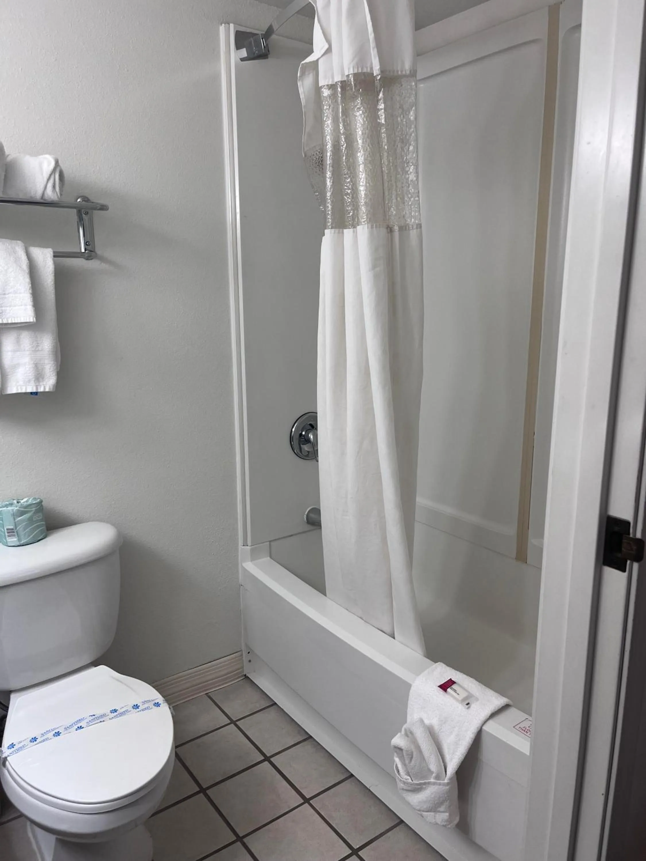 King Studio Suite - Non-Smoking in Ramada Downtown by Wyndham Anchorage