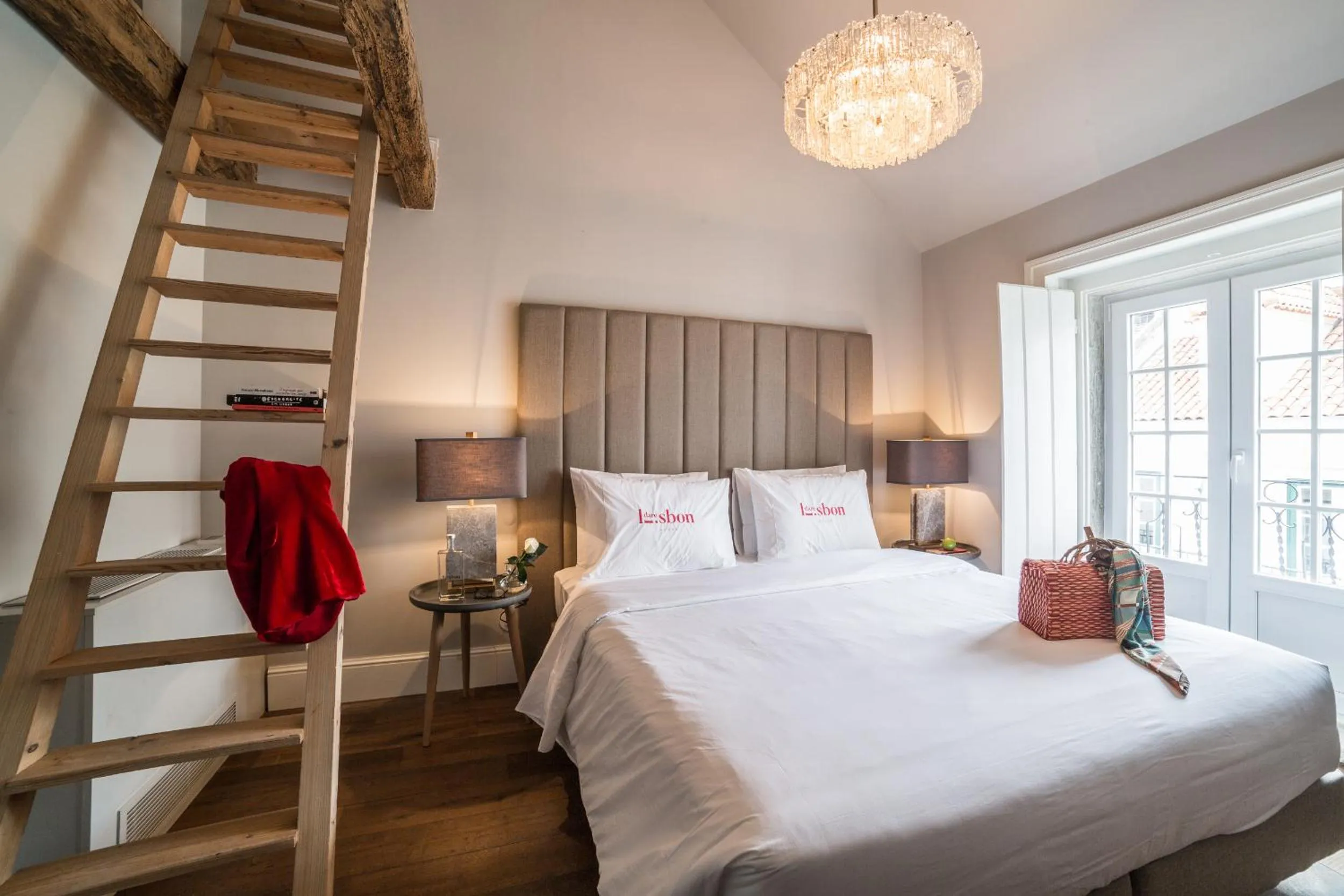 Loft in Dare Lisbon House