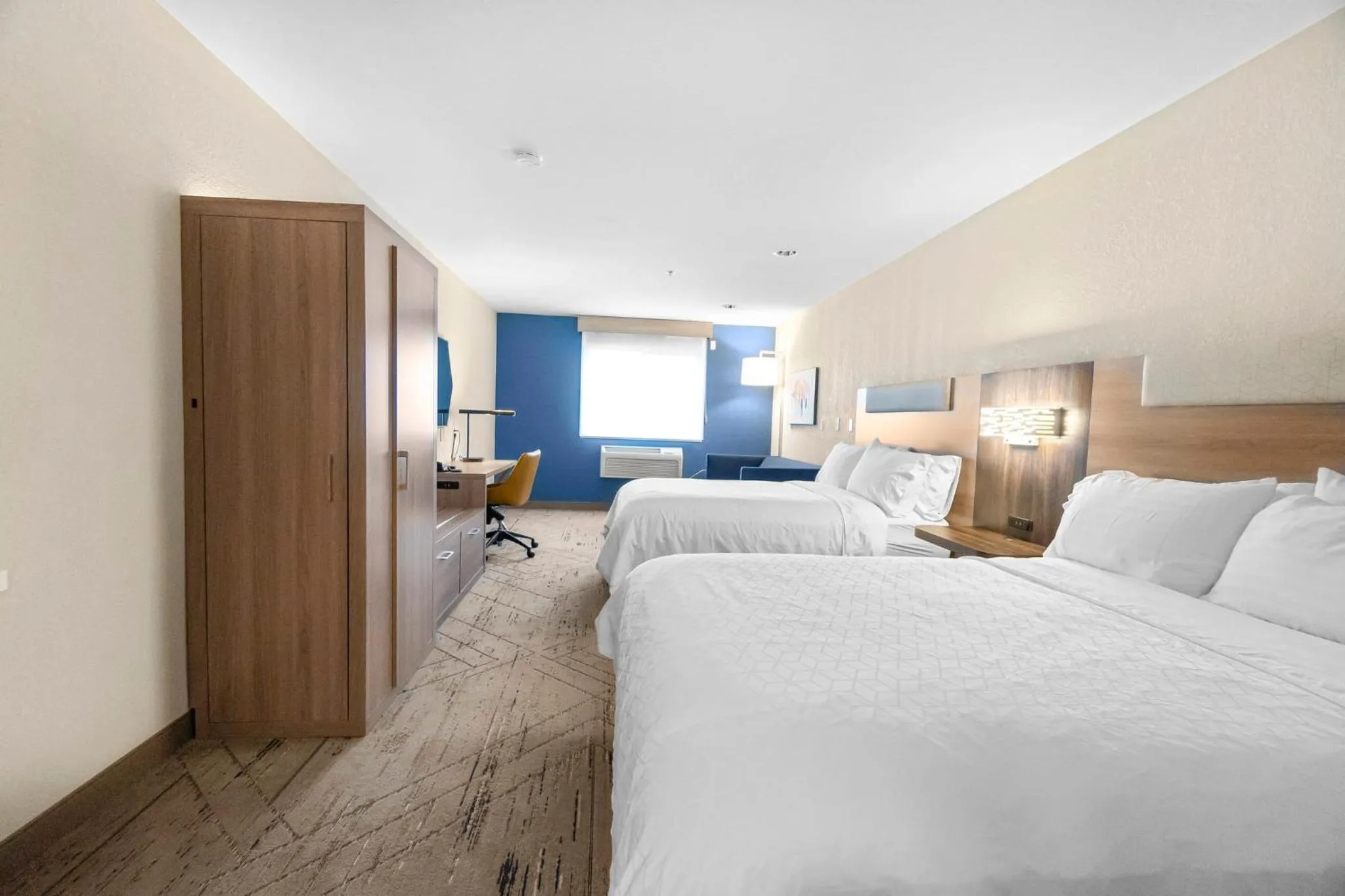 Standard Queen Room with Sofa Bed in Holiday Inn Express Salt Lake City South - Midvale by IHG