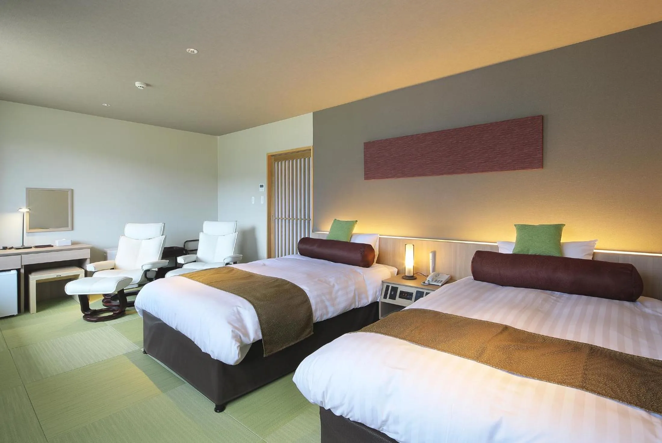 Superior Twin with Daikanbo Mountain View in Aso Hakuun Sanso