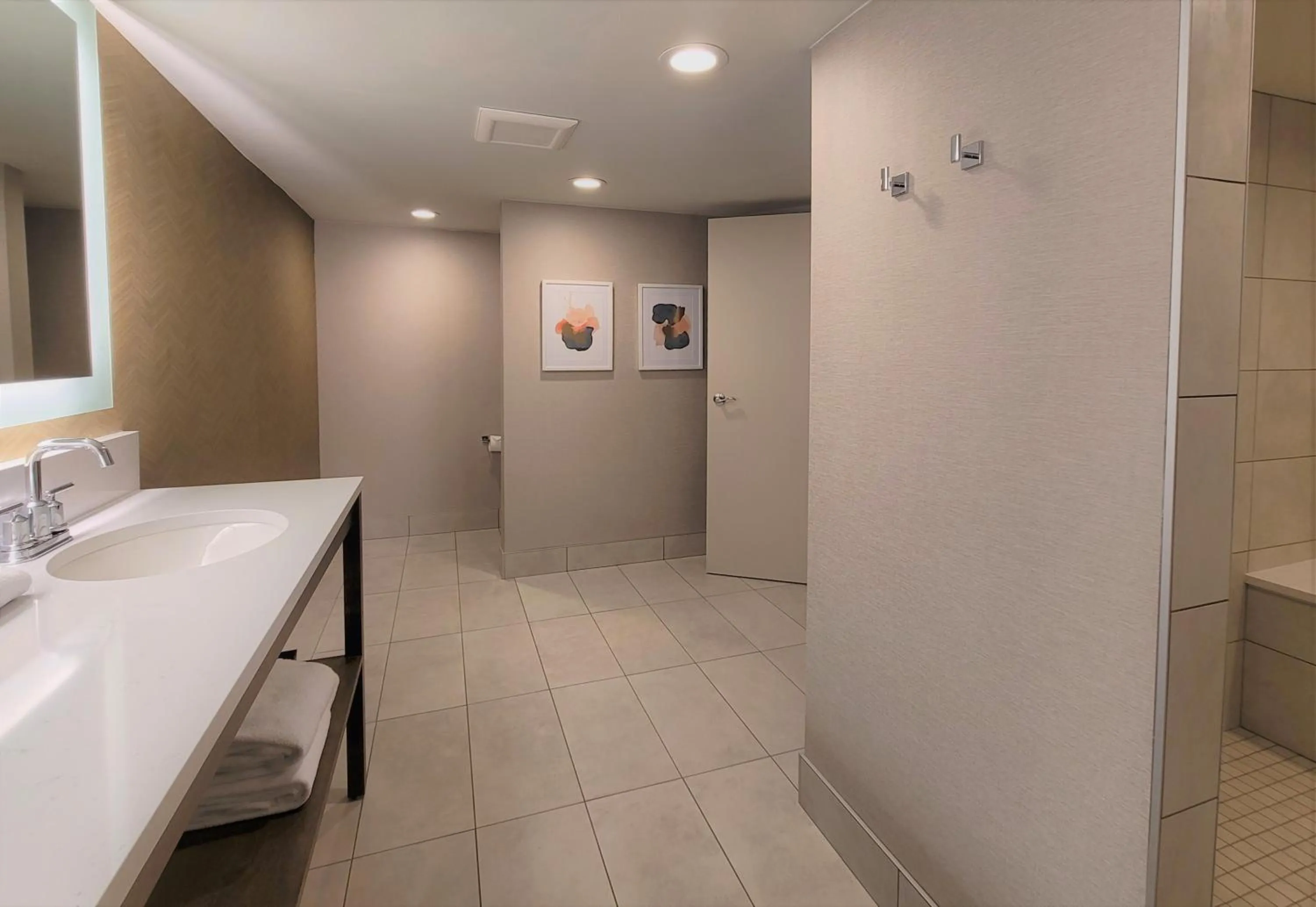 King Room with Sofa Bed and Living Room and Shower - Non-Smoking in Riverside Hotel, BW Premier Collection