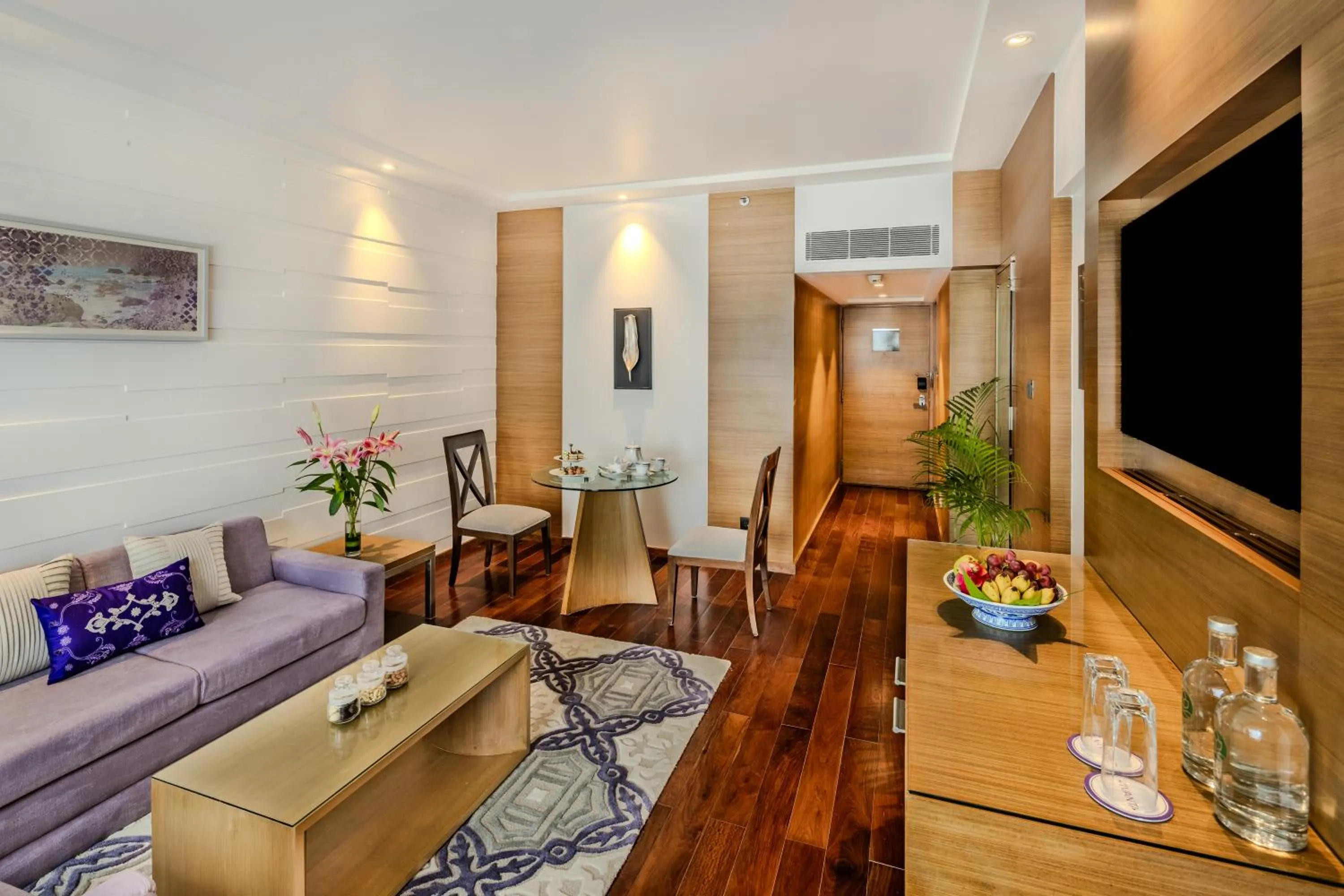 Deluxe Suite City View King Bed in Vivanta Goa, Panaji