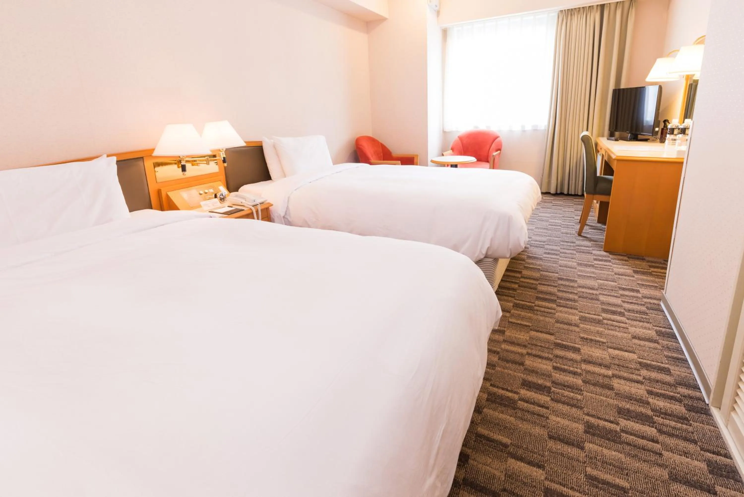 Standard Twin Room in Hotel Sunroute Taipei