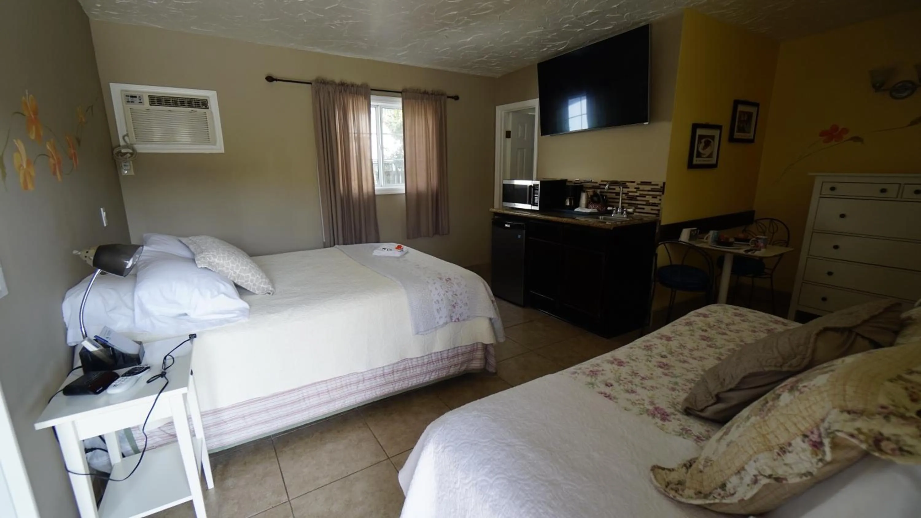 Deluxe Double Room with Extra Bed in Villa Brasil Motel