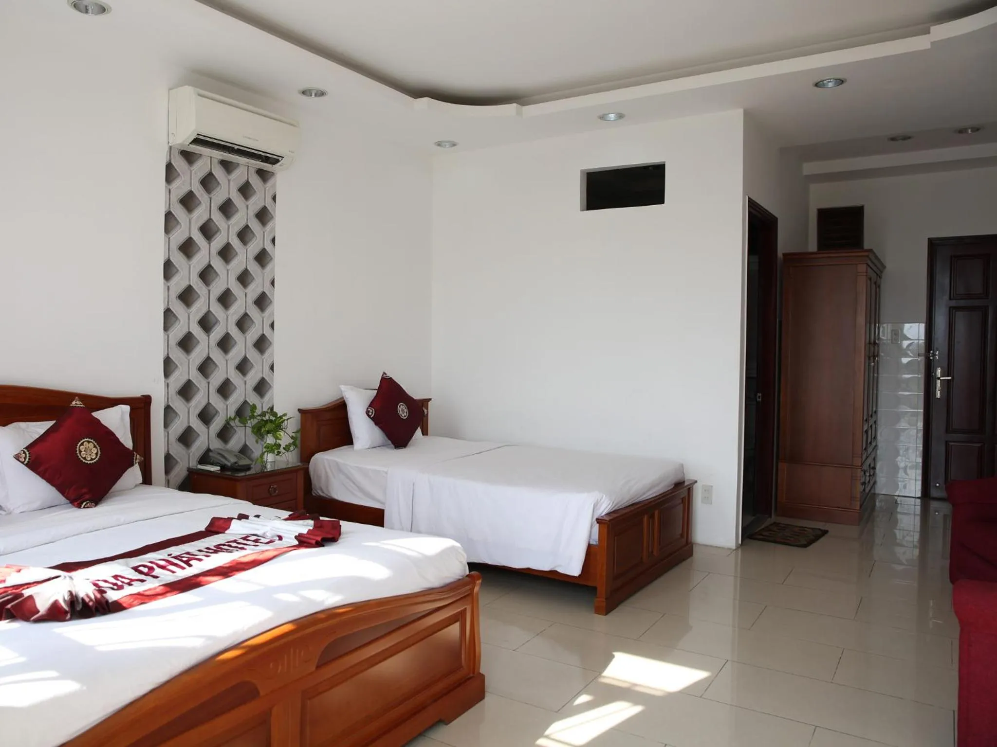 Double or Twin Room with City View in Hoa Phat Hotel & Apartment