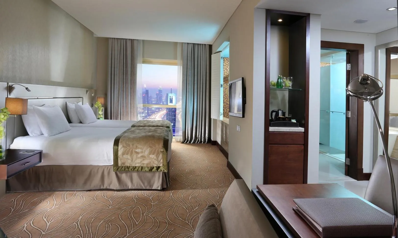 Deluxe Studio Twin Beds in The Tower Plaza Hotel Dubai