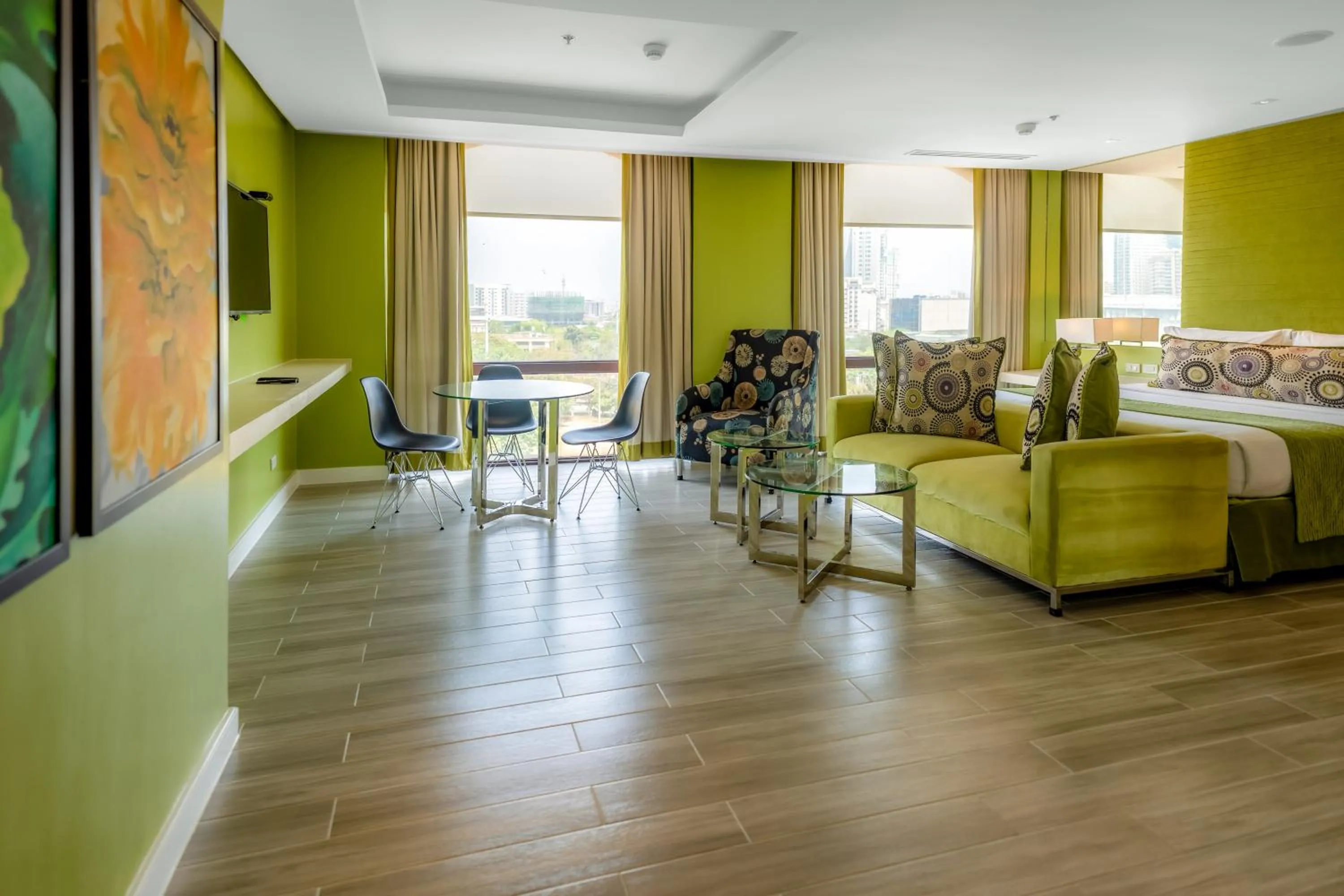 Executive Suite in The Bayleaf Intramuros