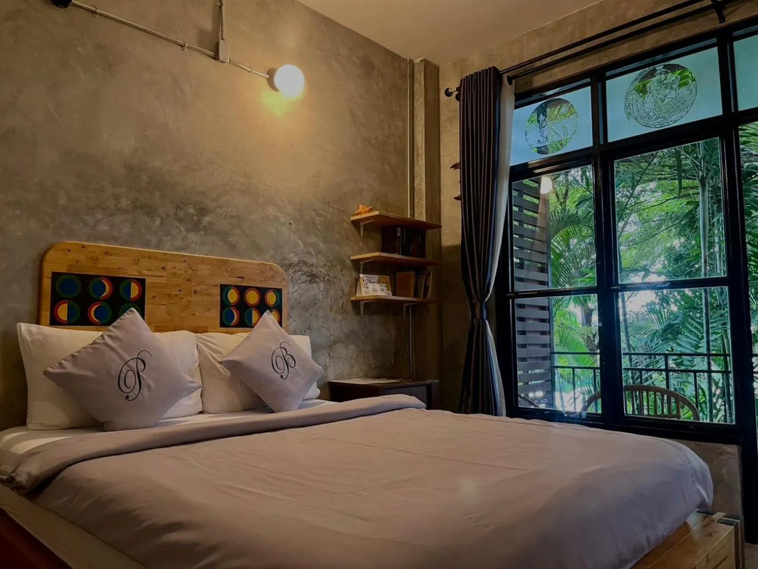 Deluxe Double Room in The Picturebook Guesthouse