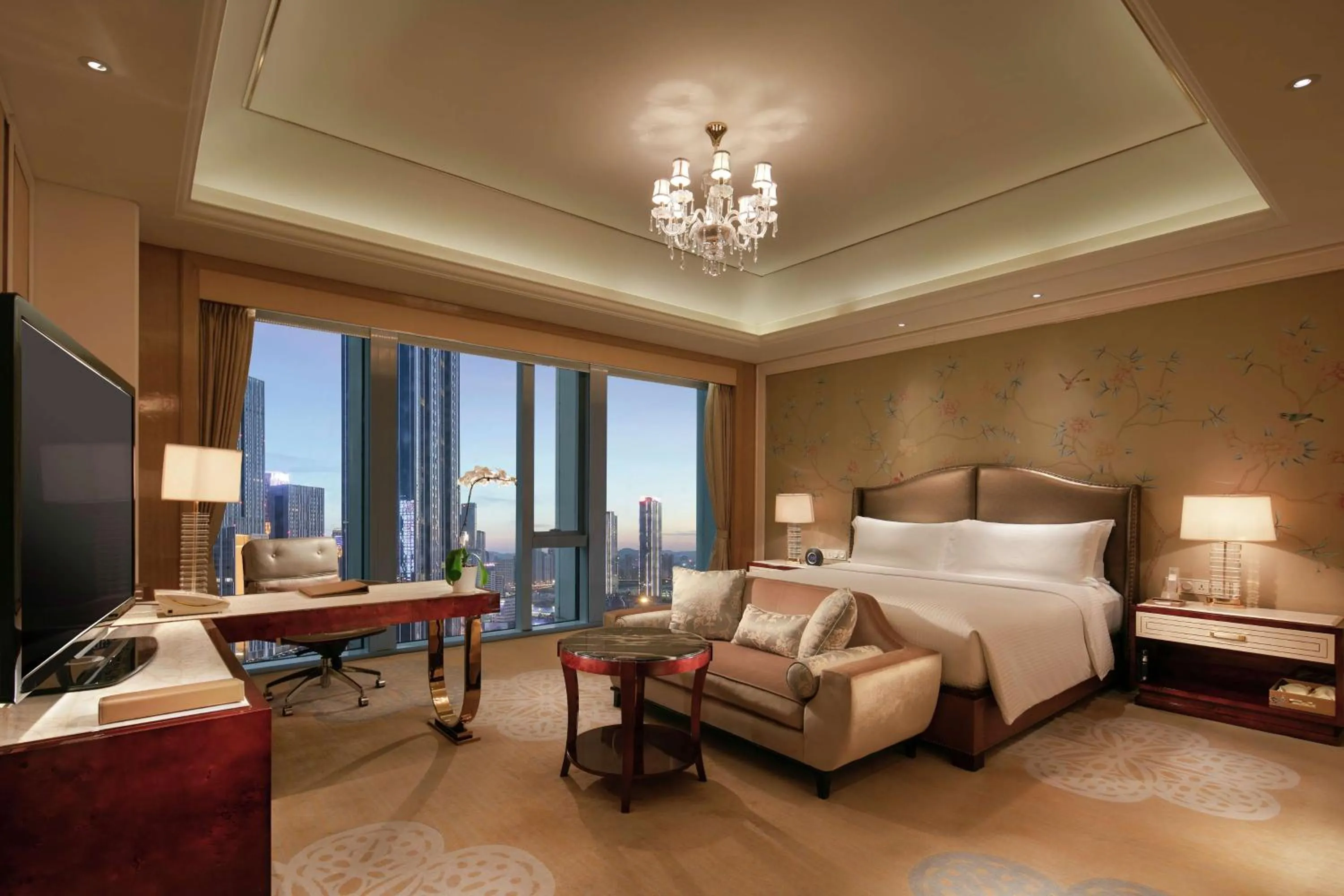 Deluxe King Room in Conrad Dalian