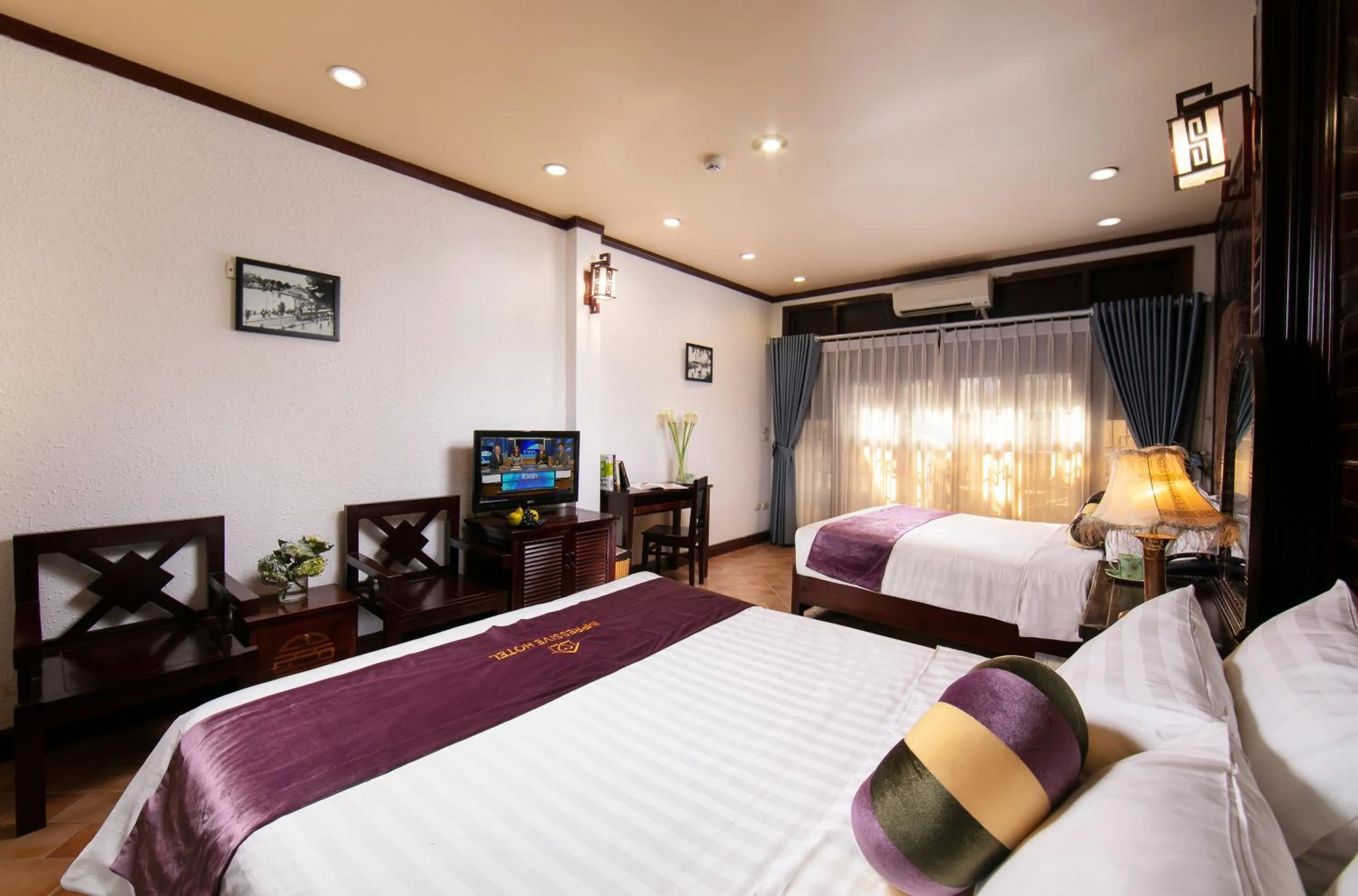 Family Room with Bath in Impressive Boutique Hotel