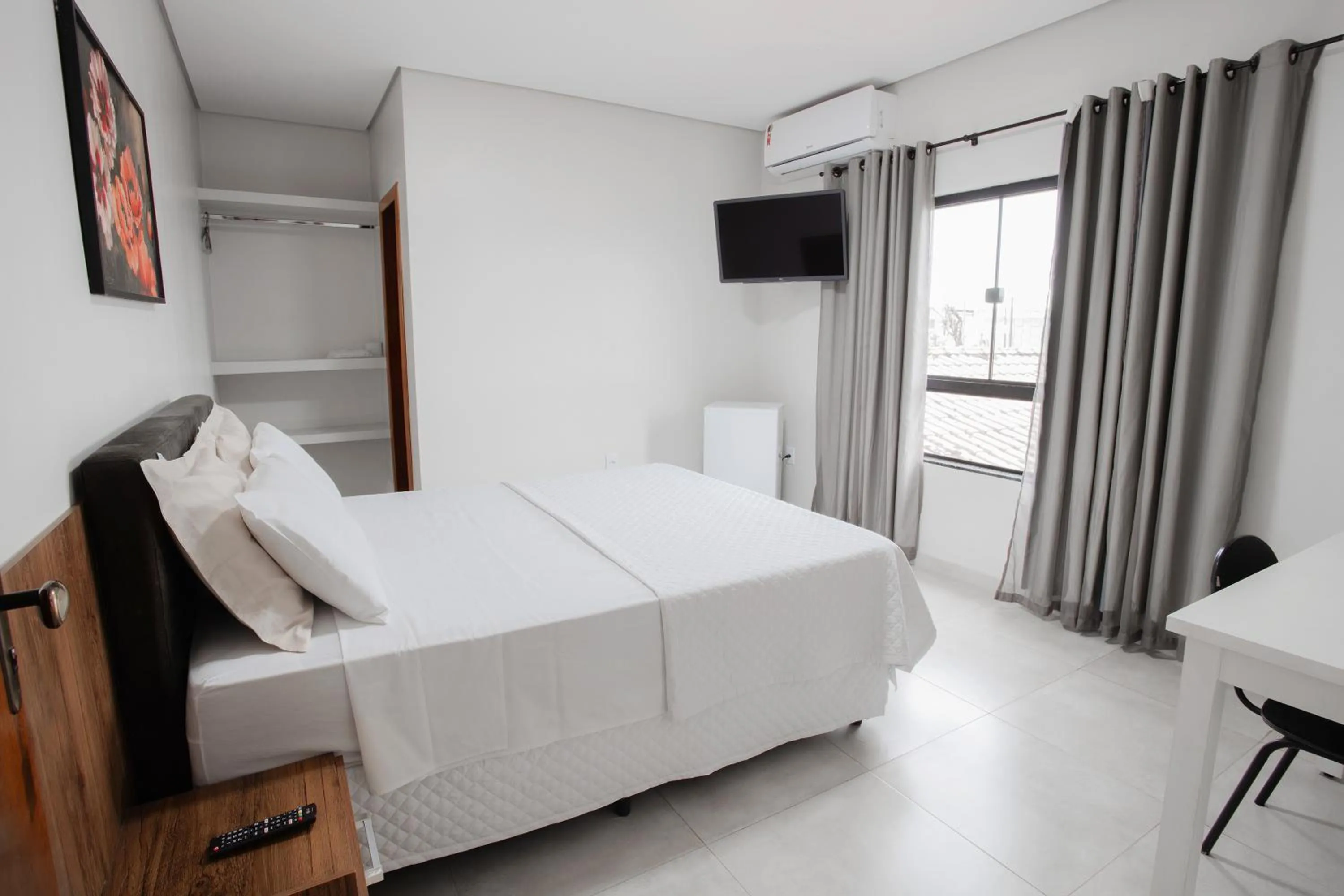 Deluxe Room - single occupancy in Hotel Kanaan