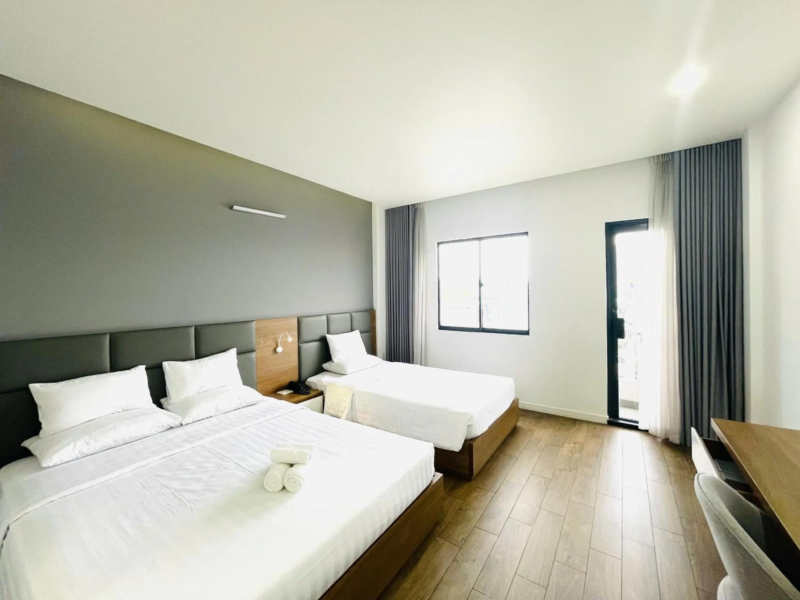 Deluxe Double or Twin Room with City View in Royal Dragon Boutique Hotel Tan Binh