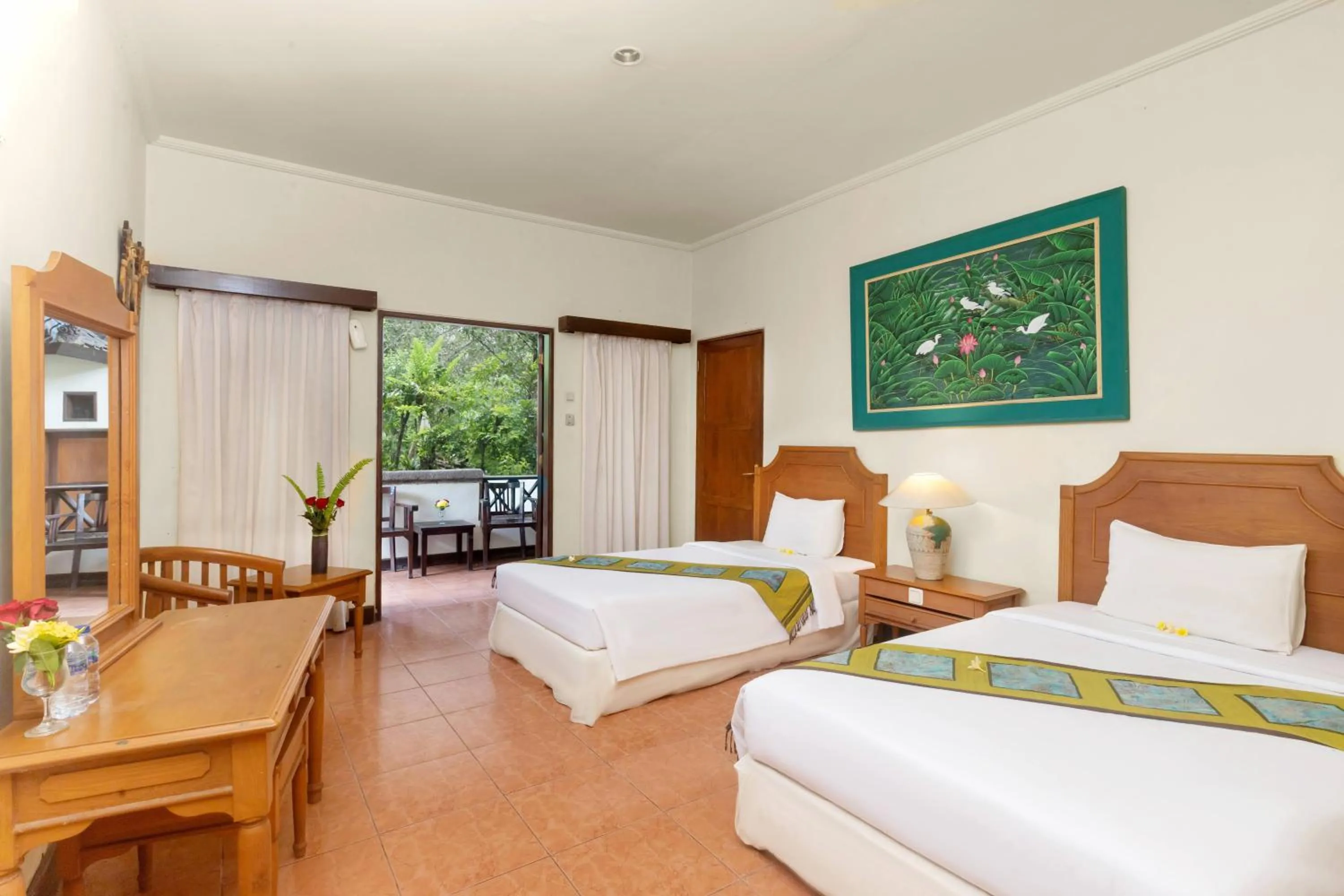 Deluxe Twin Room in Dewi Sinta Hotel and Restaurant