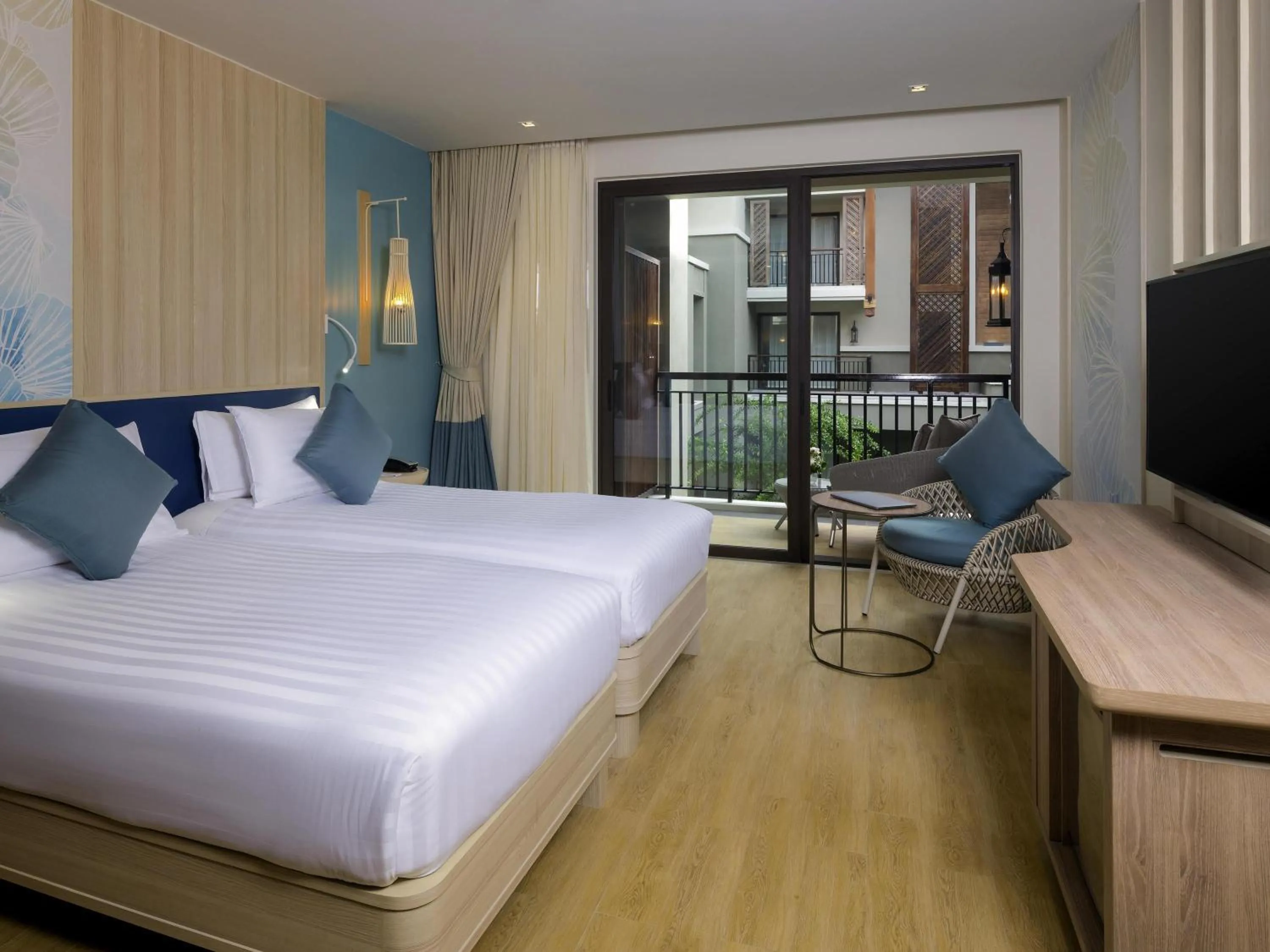 Deluxe Twin Room with Pool View - Beach Side in Mercure Samui Chaweng Tana