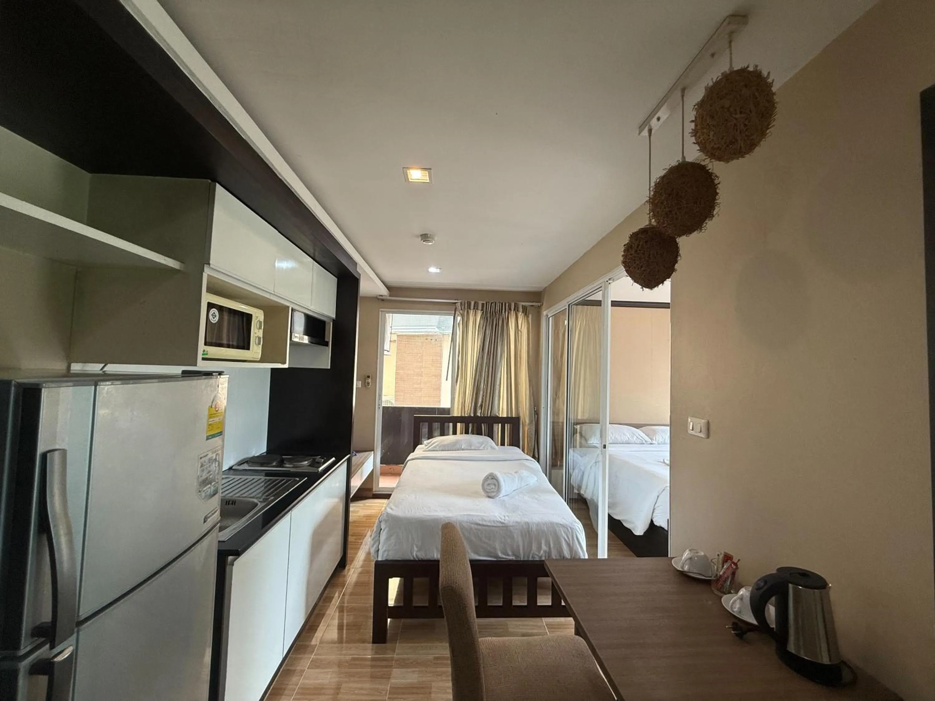 Double or Twin Room with Balcony in Greenview Ekkamai10 Suite