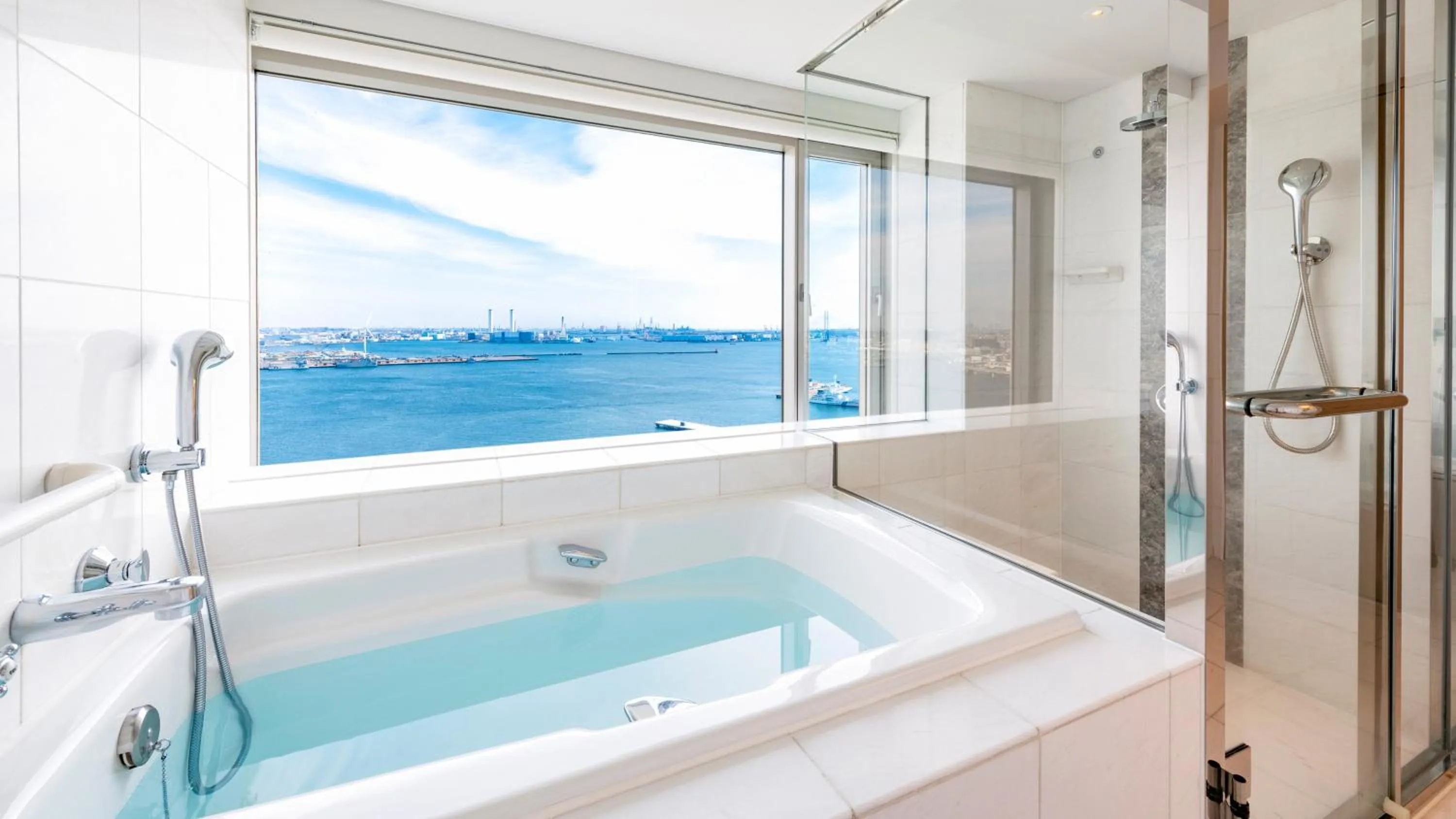 One-Bedroom King Suite with Panoramic View in InterContinental Yokohama Grand by IHG