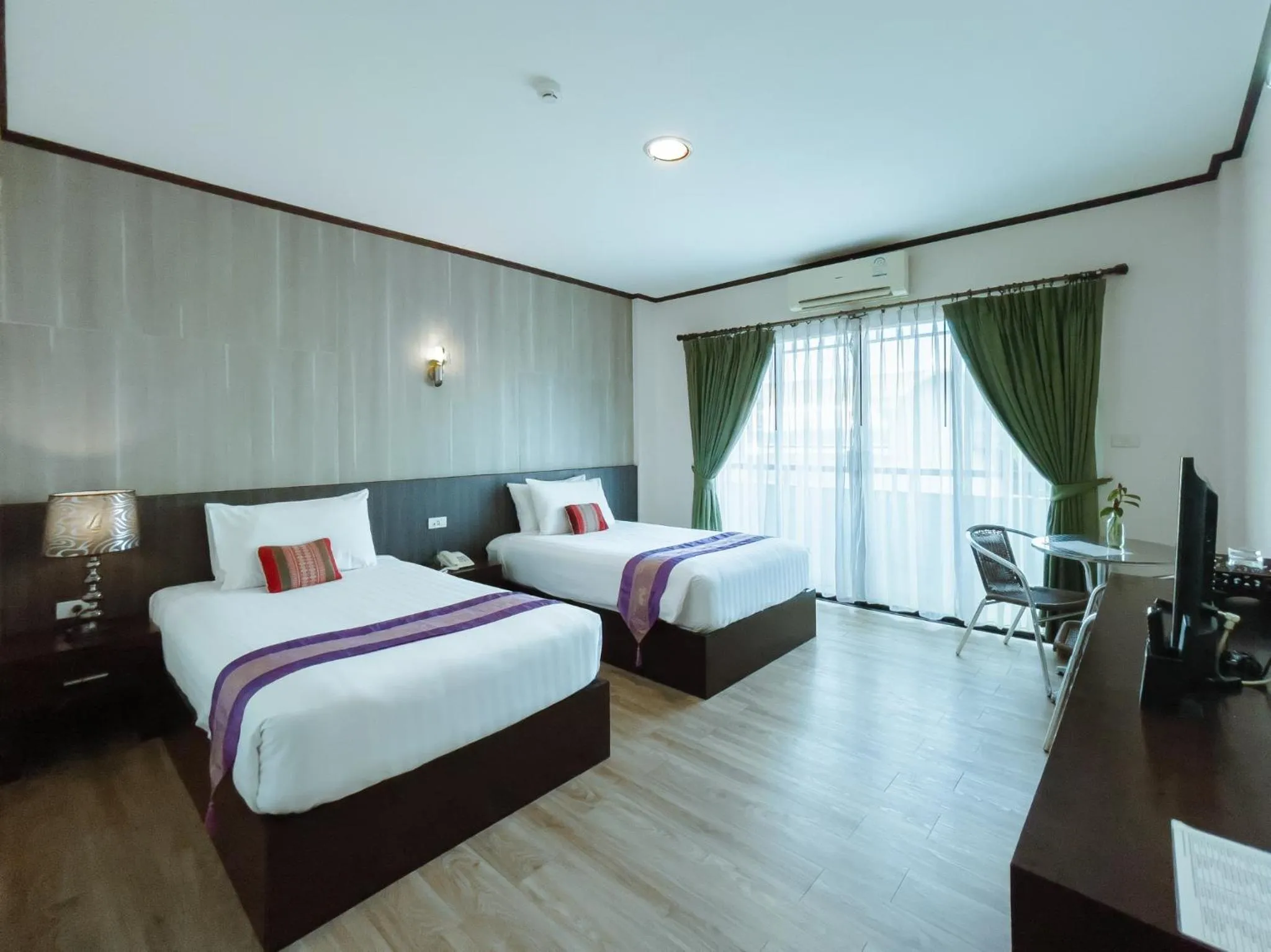 Superior Twin Room in Royal Nakhara Hotel and Convention Centre