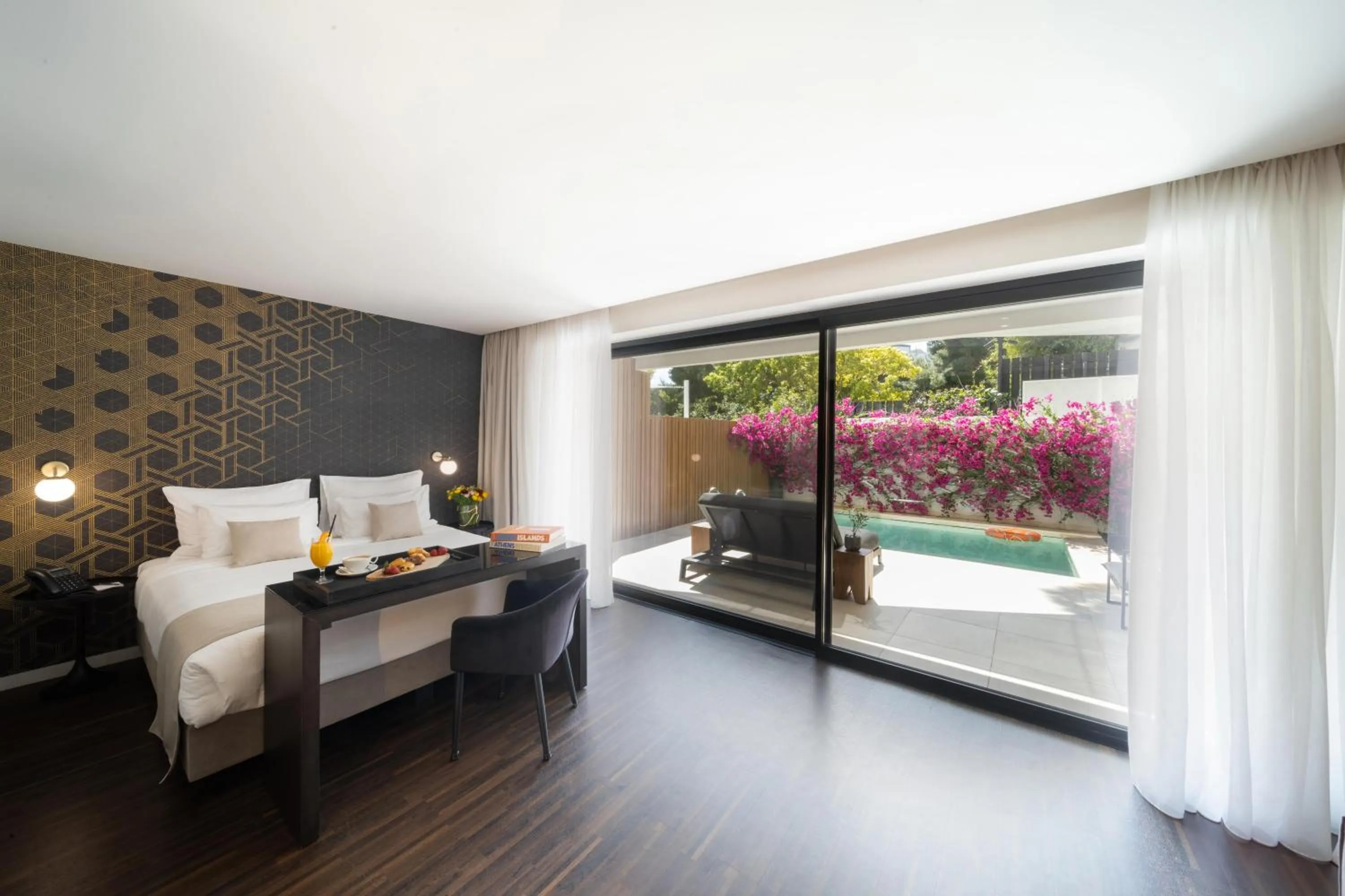 Signature Deluxe Suite with Private Pool in Azur Hotel