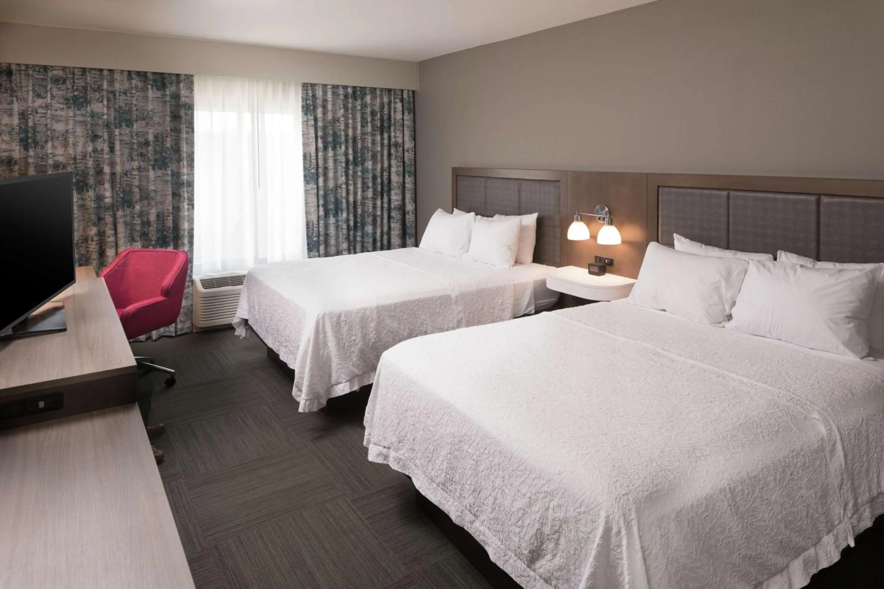 Queen Room with Two Queen Beds in Hampton Inn & Suites Asheville Biltmore Area