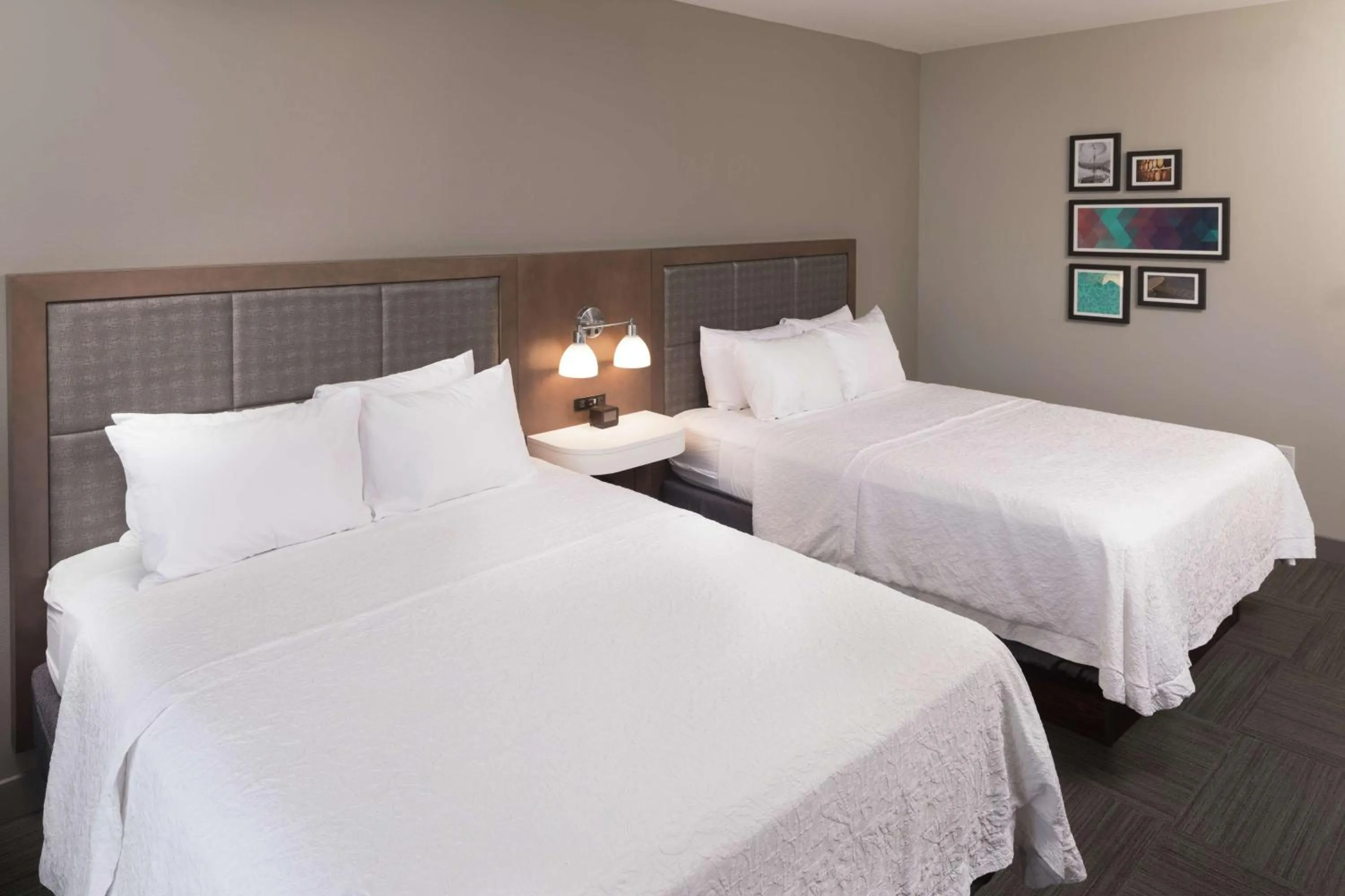 Queen Room with Two Queen Beds - Hearing Access/Non-Smoking in Hampton Inn & Suites Asheville Biltmore Area