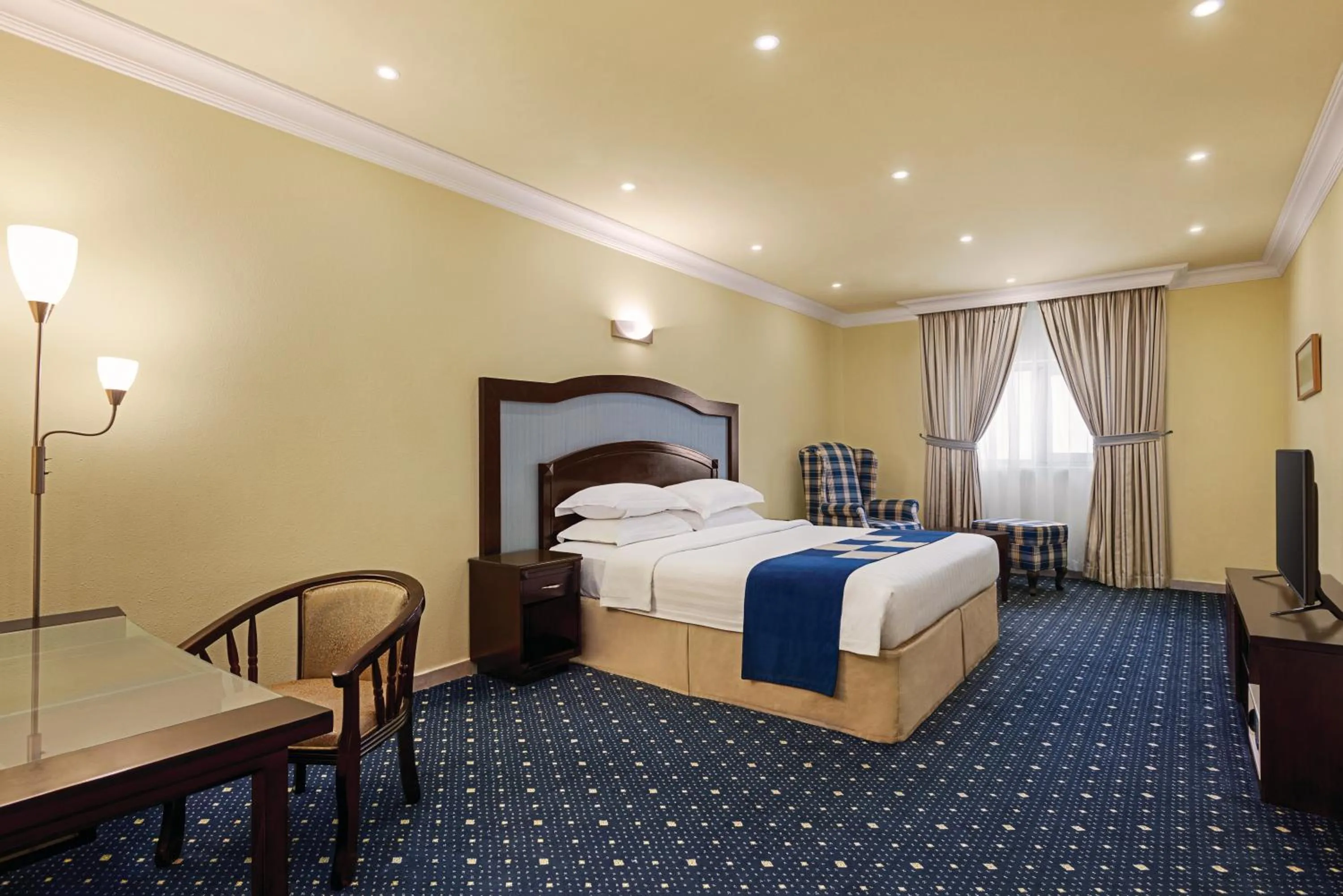 King Room - Non-Smoking in Howard Johnson Dammam Hotel