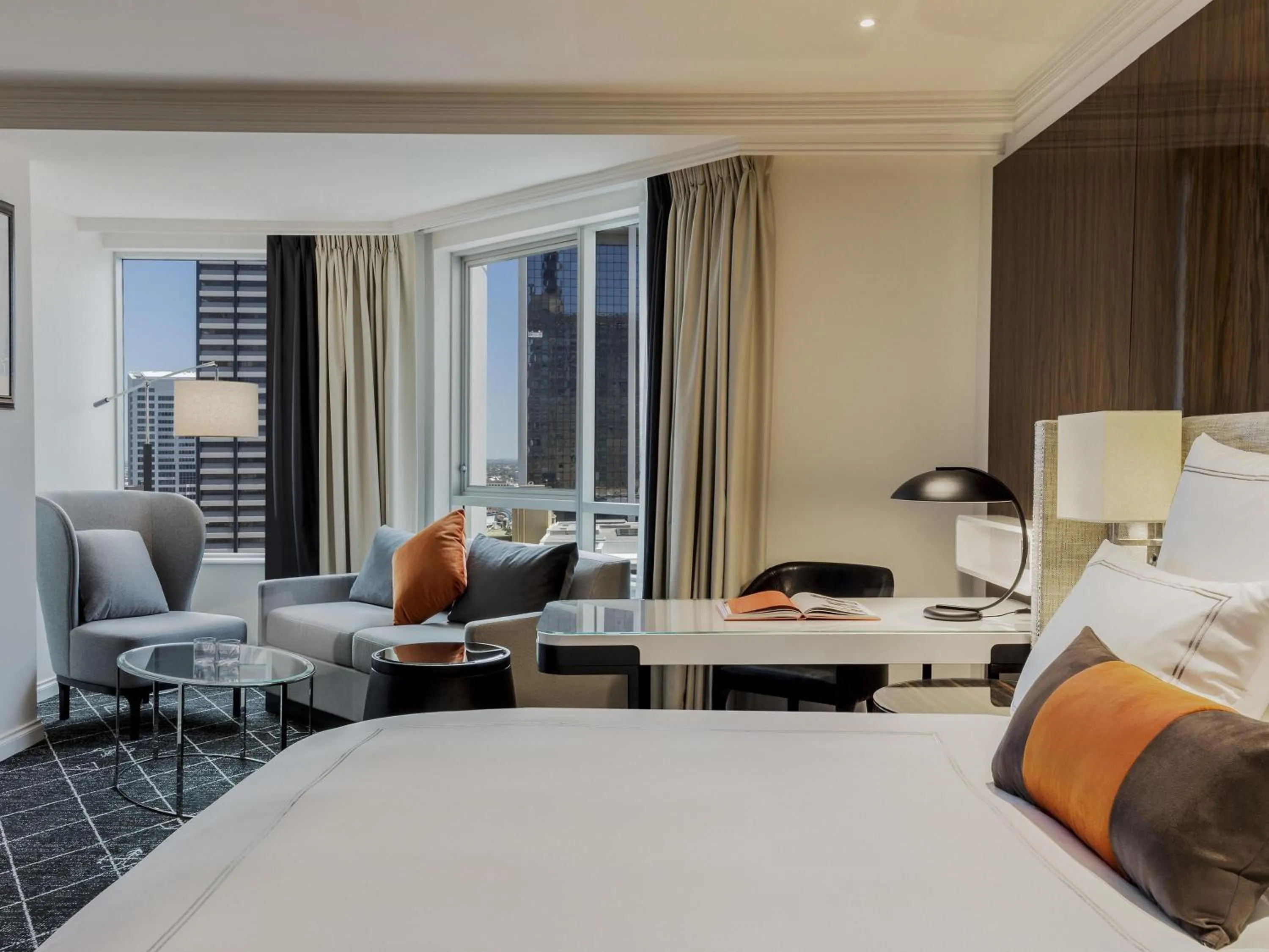 Swiss Double or Twin Room with Sofa Bed in Swissotel Sydney