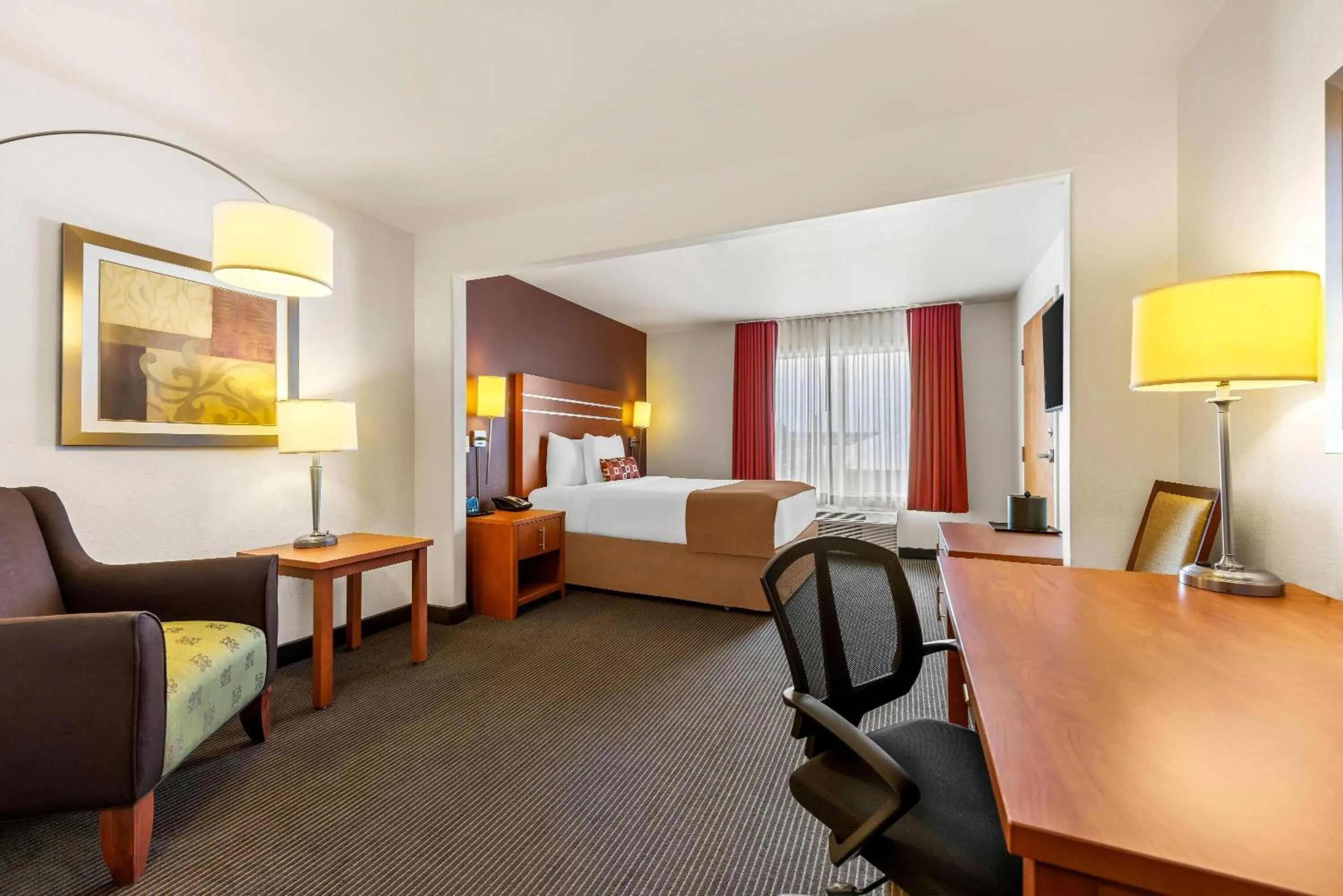 Accessible Room, Queen Bed, Non Smoking in Wingate by Wyndham Calgary South