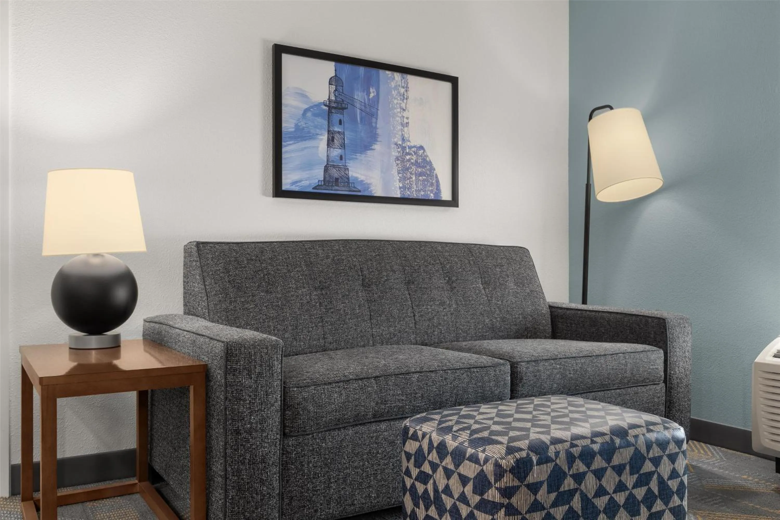 Queen Suite with Roll-In Shower - Mobility and Hearing Access/Non-Smoking in Home2 Suites by Hilton Lexington Park Patuxent River NAS, MD