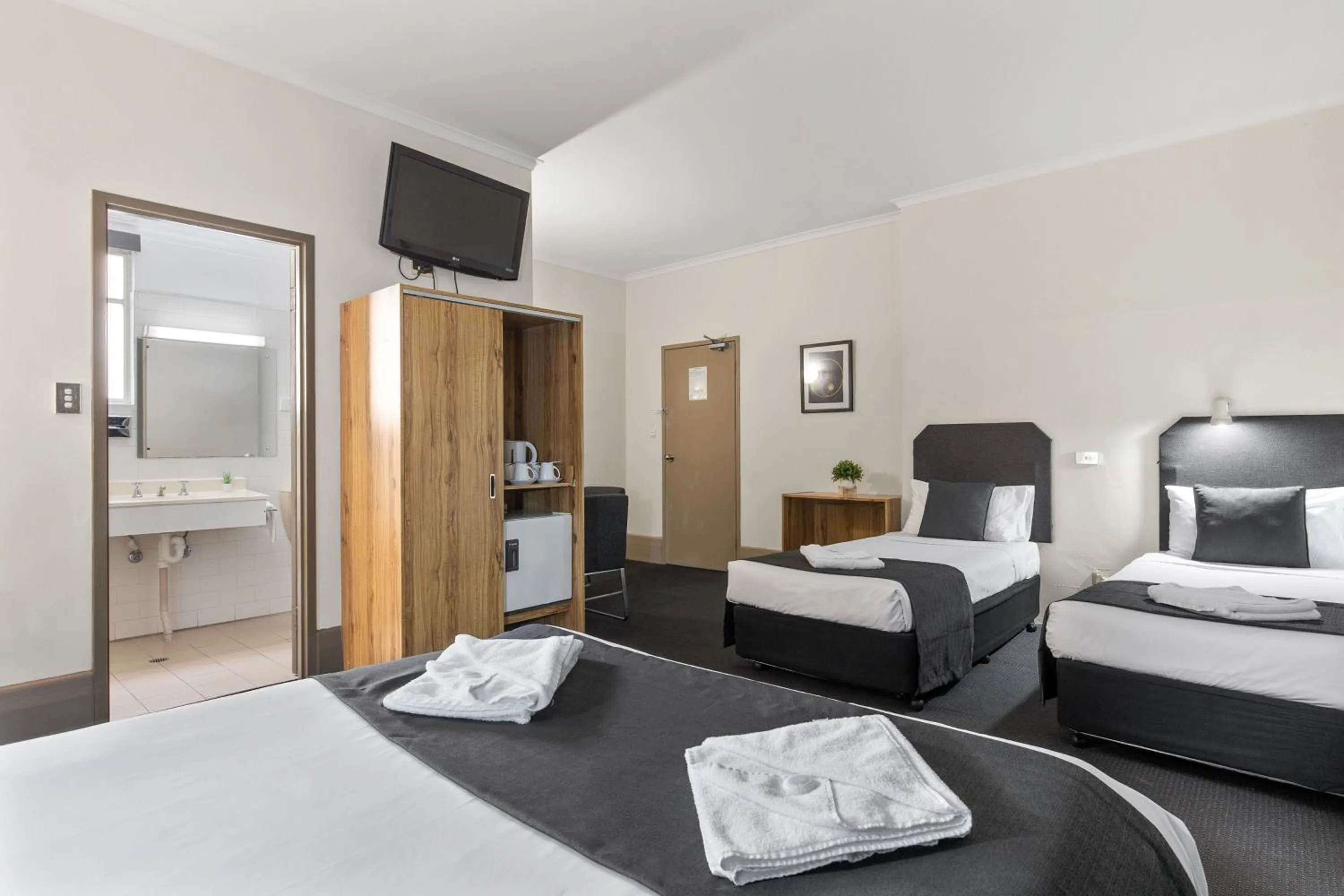 Family Room in Adelaide Paringa