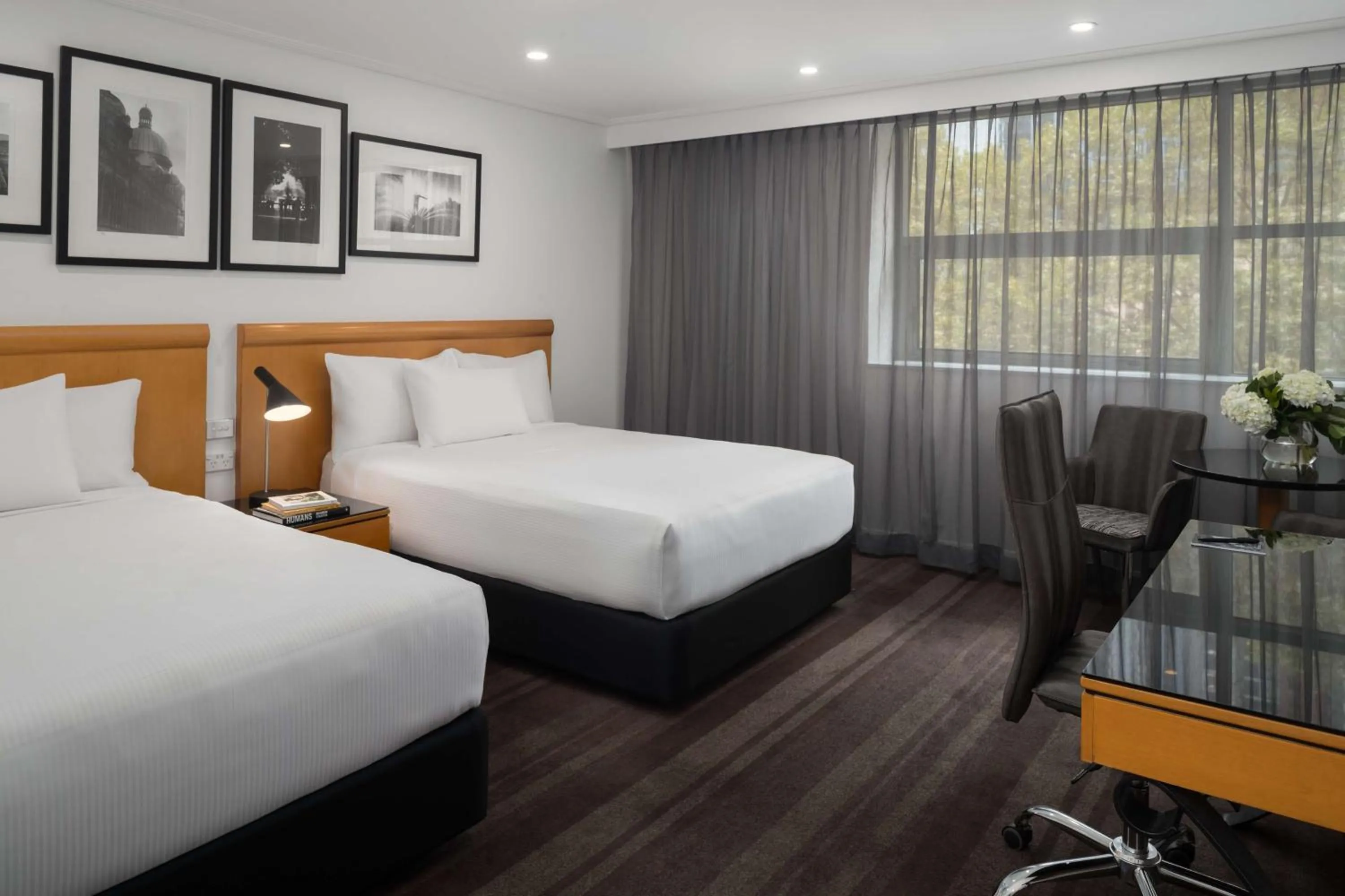 Deluxe Twin Room in Rydges World Square
