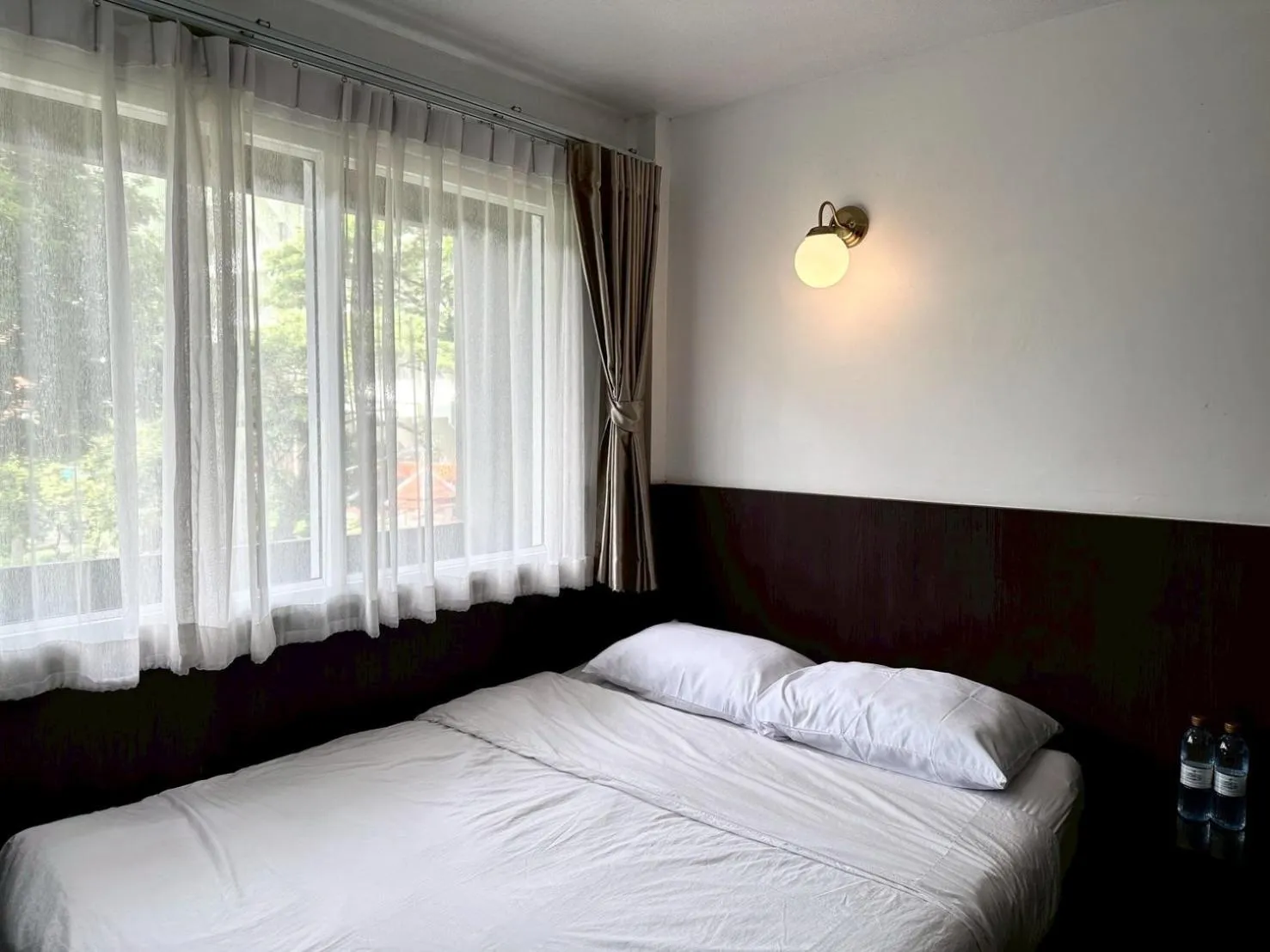 Double Room with Private Bathroom in Four Sisters Homestay