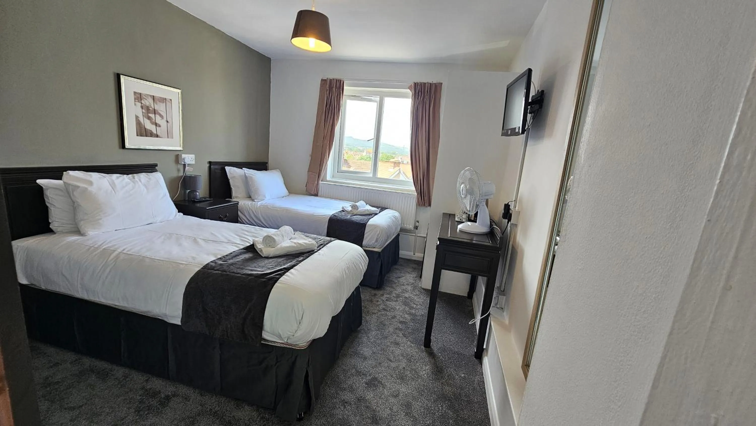 Standard Twin Room with View  in The Strand Hotel