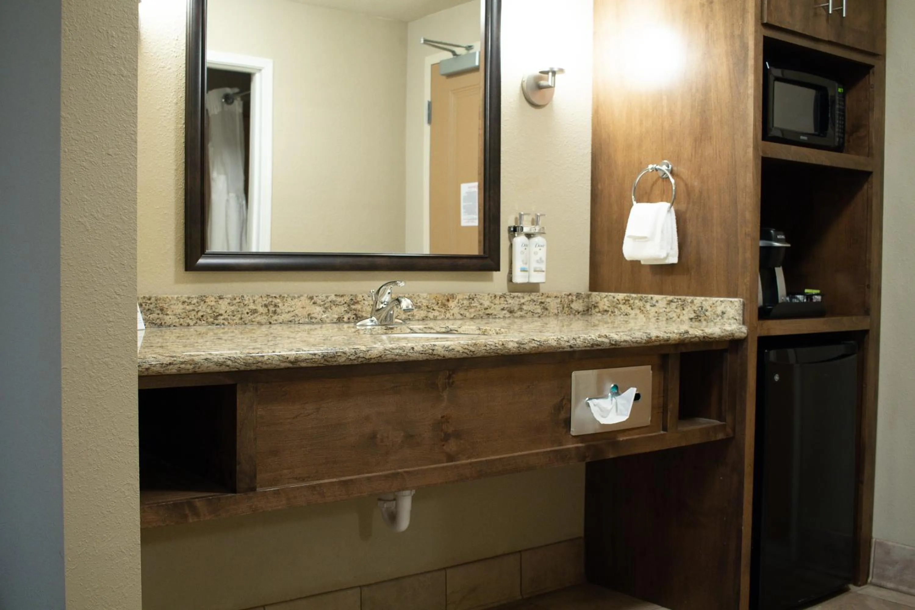 King Suite with Sofa Bed in Holiday Inn Express & Suites - Williston by IHG