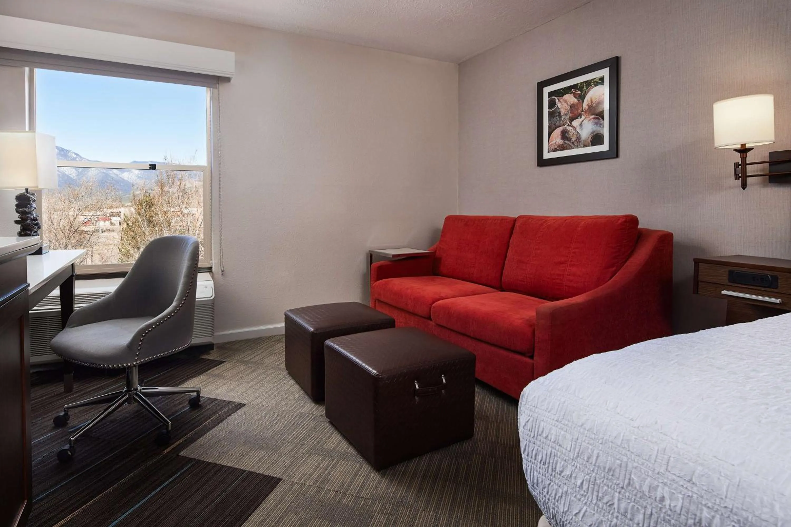 King Room with Sofa Bed - Non-Smoking in Hampton Inn Taos