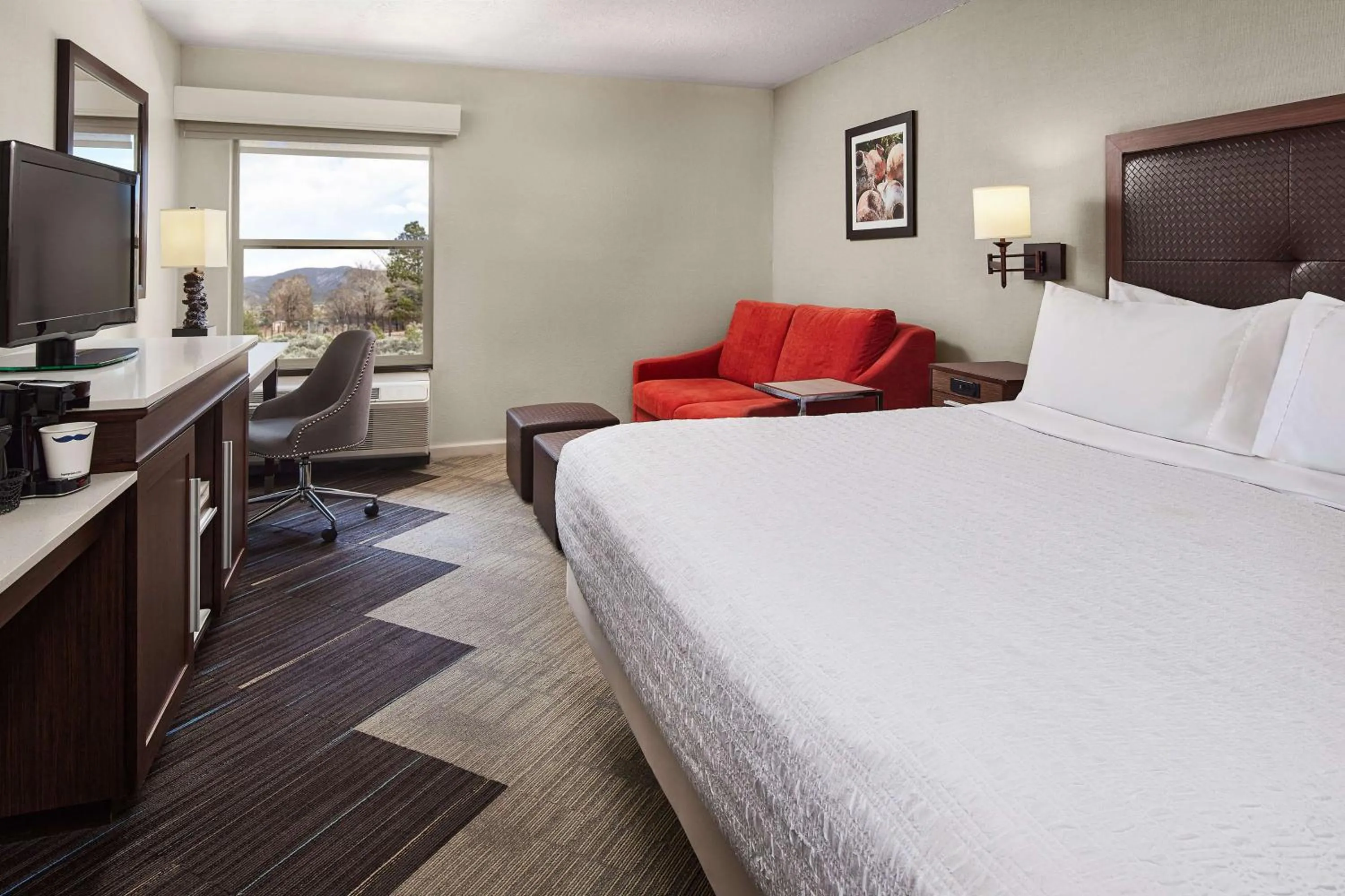 King Room with Spa Bath in Hampton Inn Taos