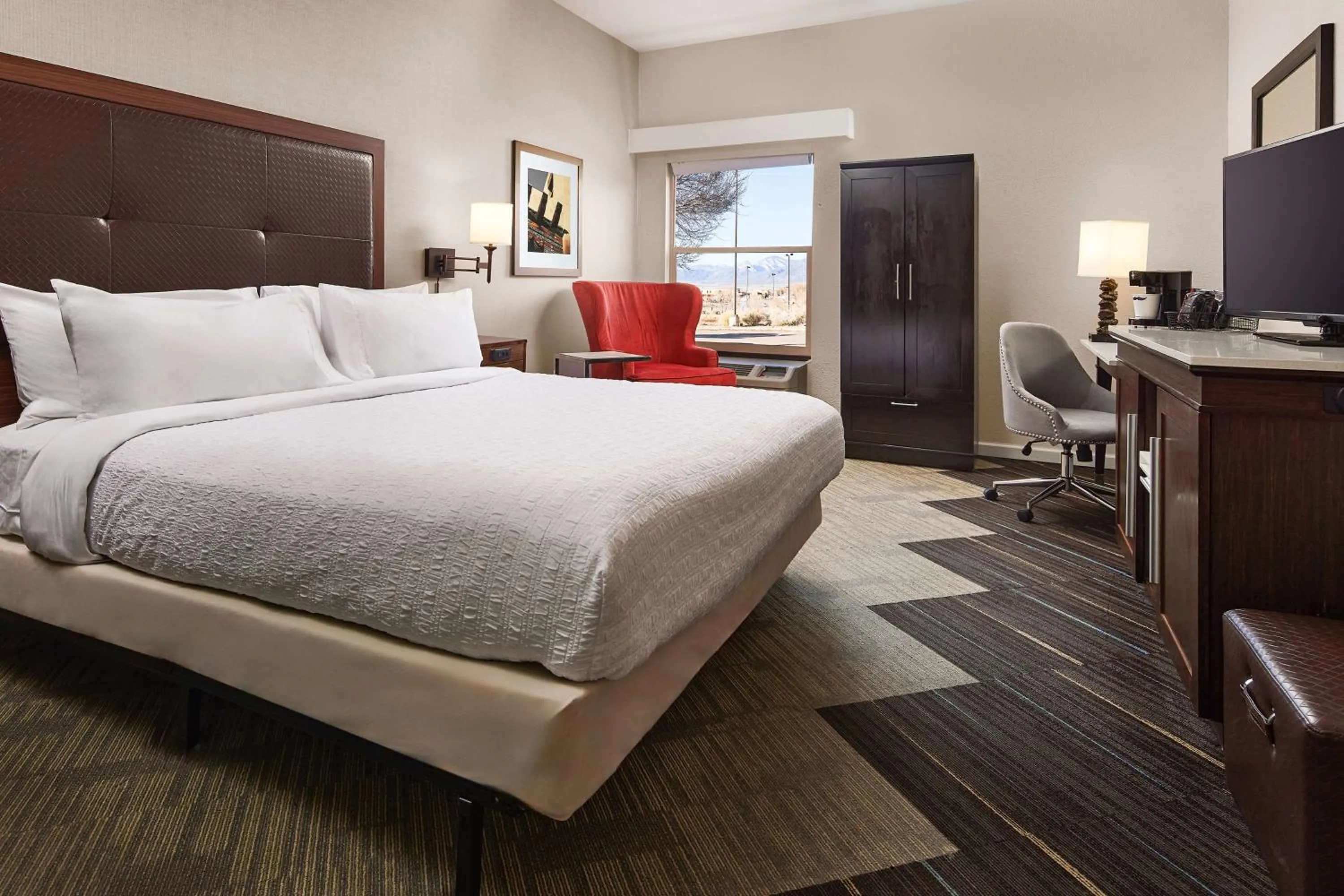 King Room - Mobility Access/Non-Smoking in Hampton Inn Taos