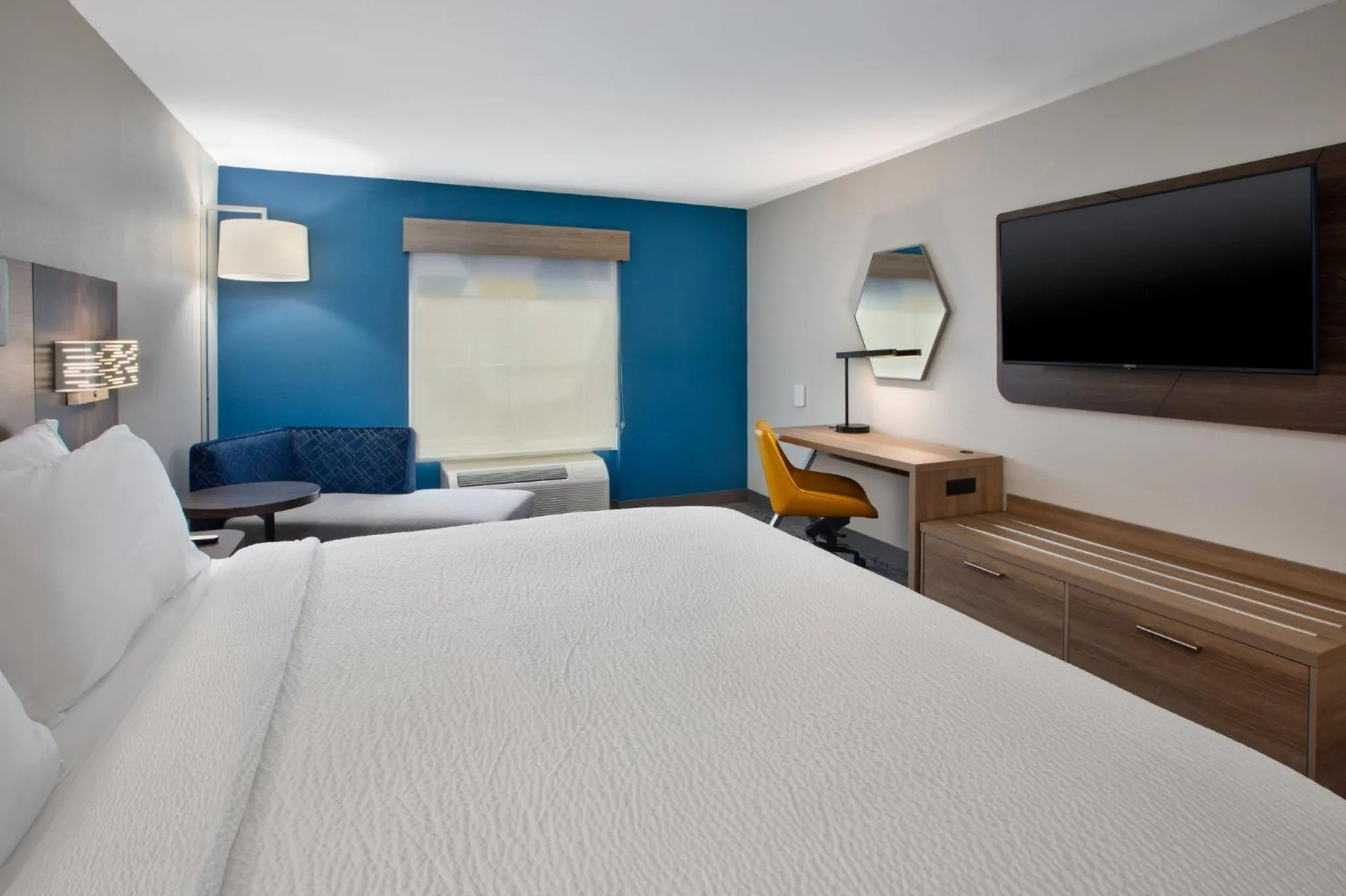 Standard Room in Holiday Inn Express Hotel & Suites - Sumter by IHG